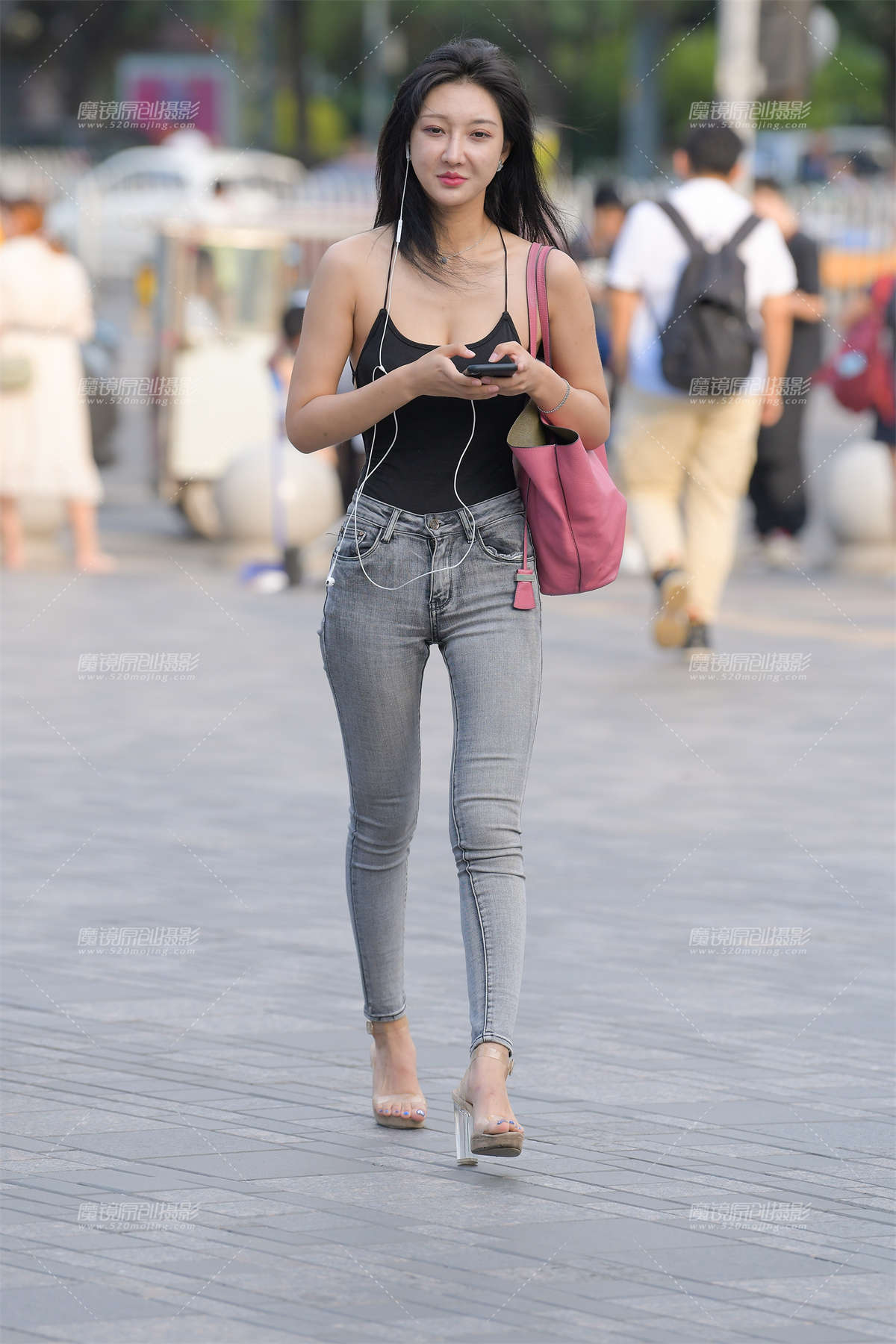 【红石赛帖】牛仔裤美女-日更街拍