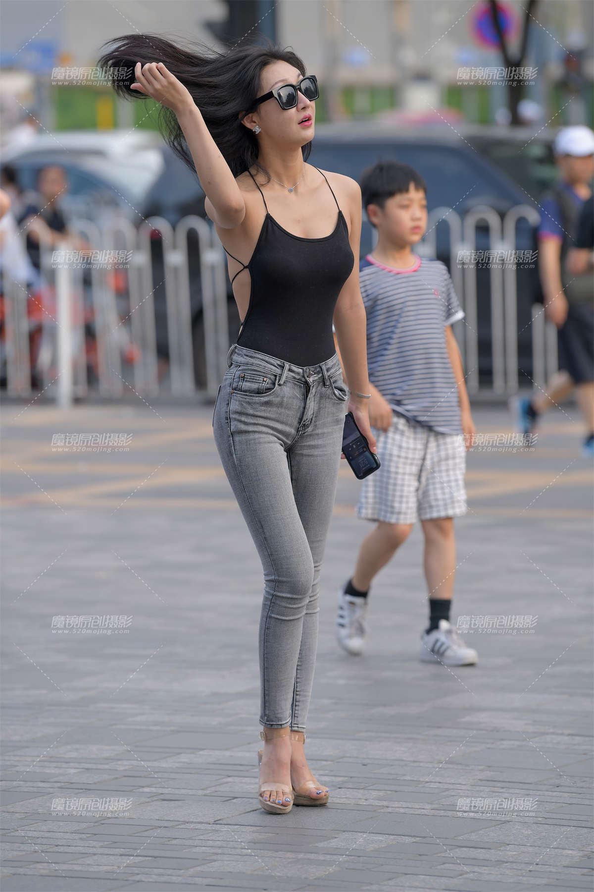 图片[2]-【红石赛帖】牛仔裤美女-日更街拍