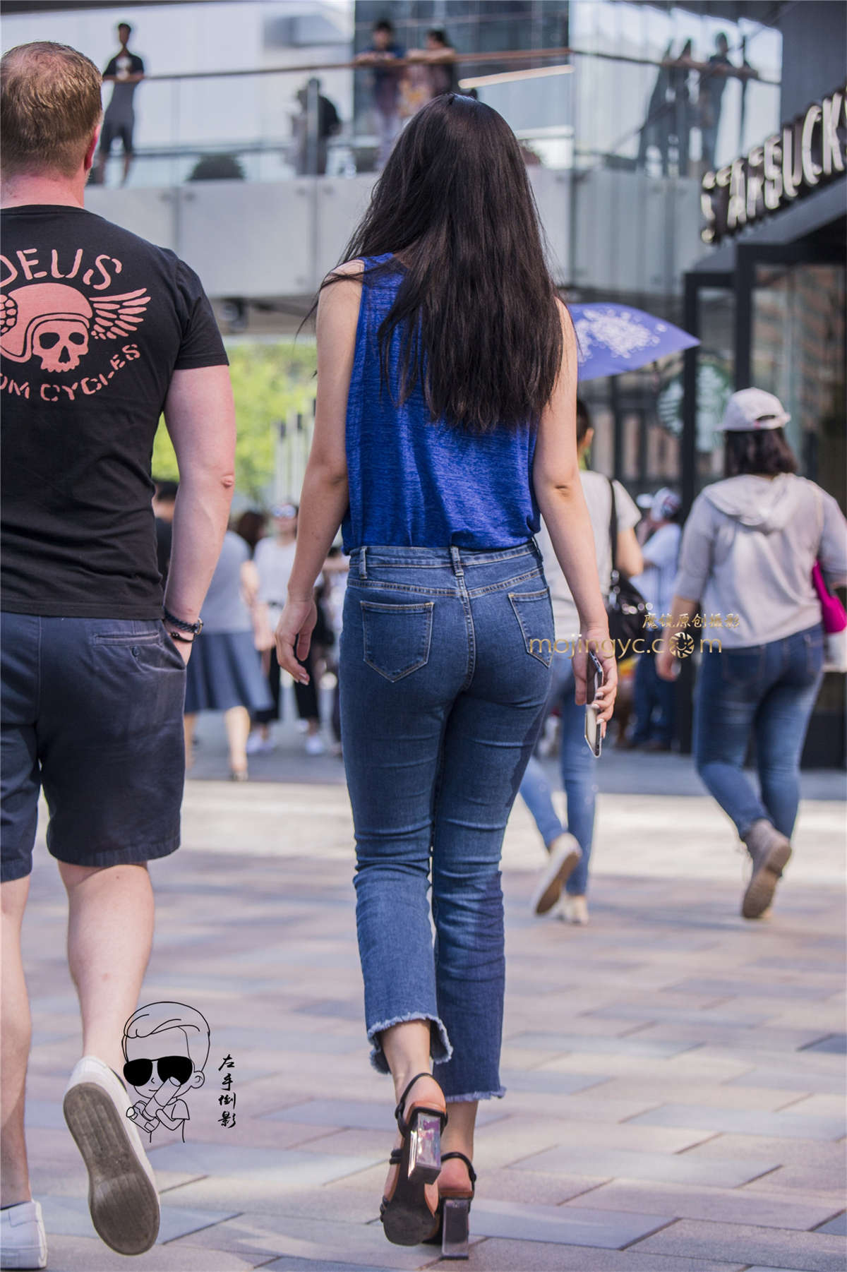 图片[2]-牛仔美臀-日更街拍