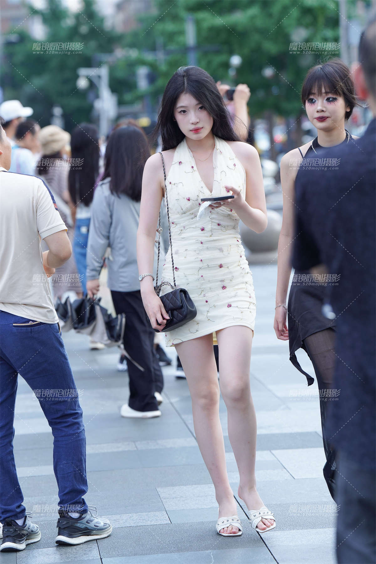 雪肤花貌-日更街拍