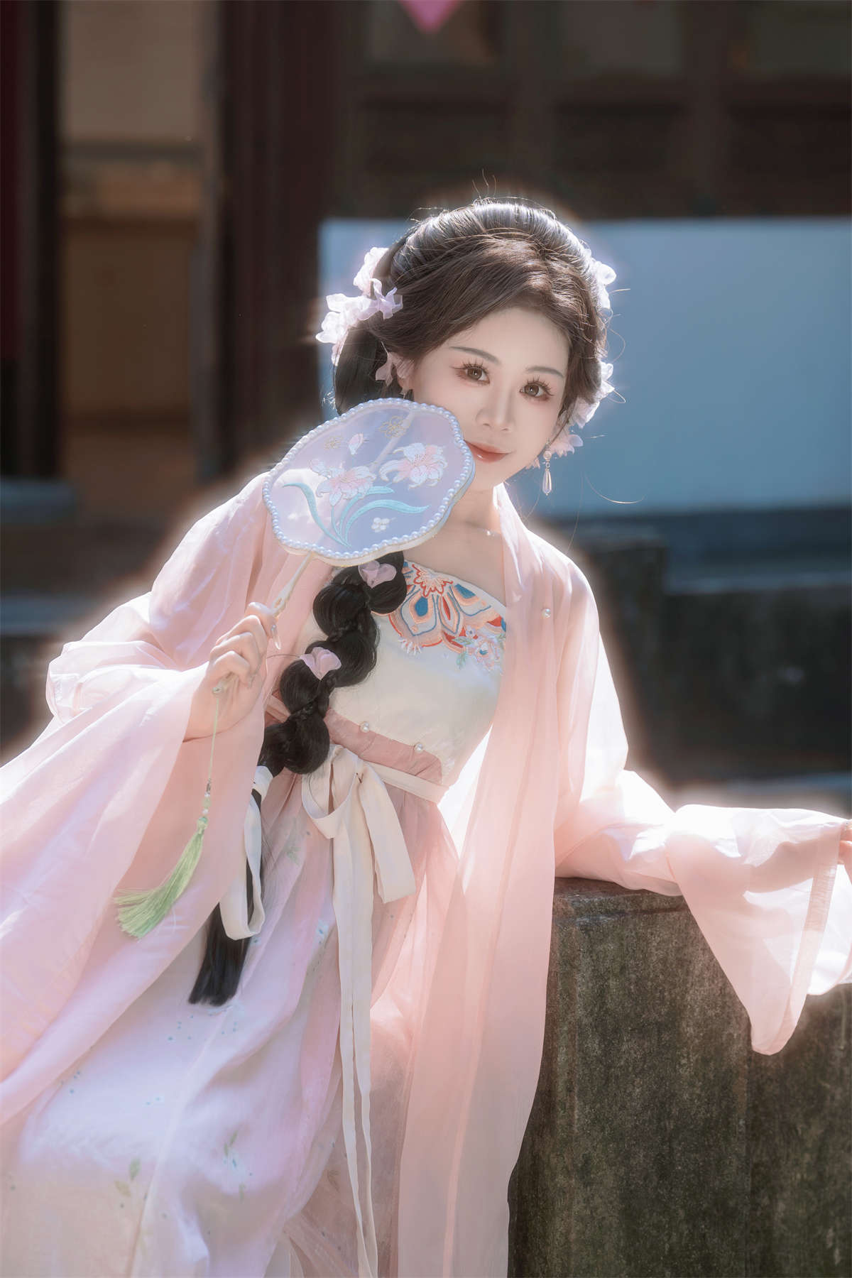 YITUYU艺图语 2025.01.02 粉色温婉 泡芙小方-日更街拍