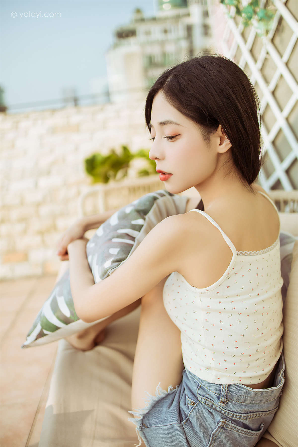 YALAYI雅拉伊2022.02.12 NO.896 暖心情话 诗咏-日更街拍