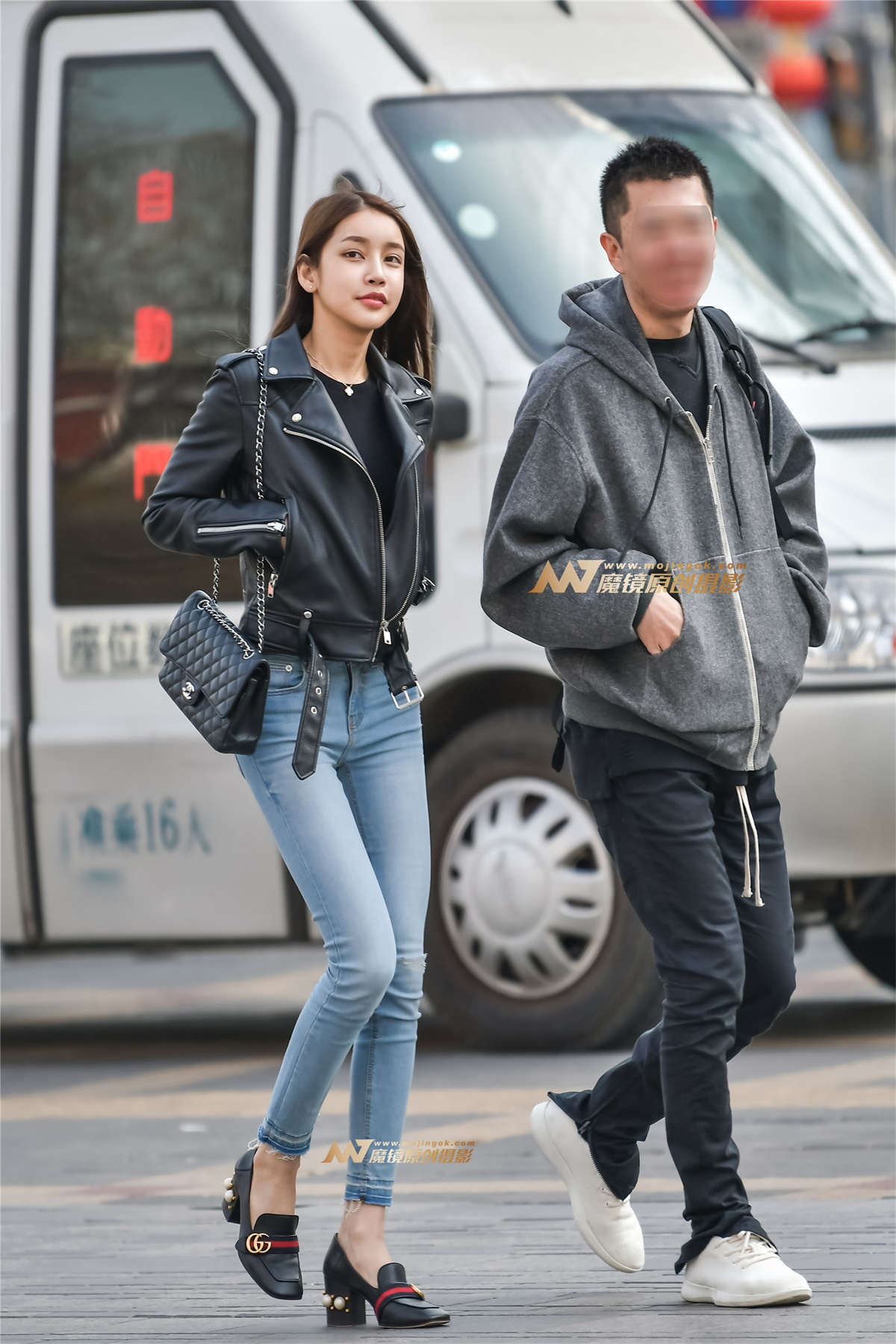 18年第2拍：牛仔美女性感美臀-日更街拍