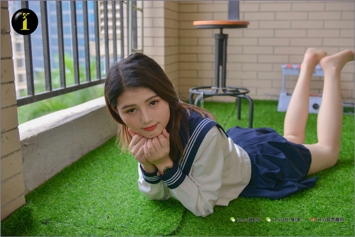 IESS异思趣向 普惠集007 广炎 JK服与小白鞋-日更街拍