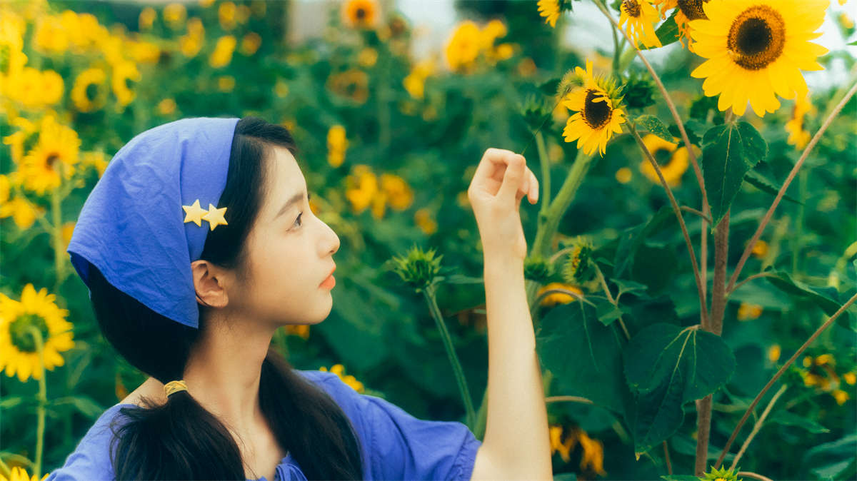 YITUYU艺图语 2023.07.23 田埂边的少女 小景-日更街拍