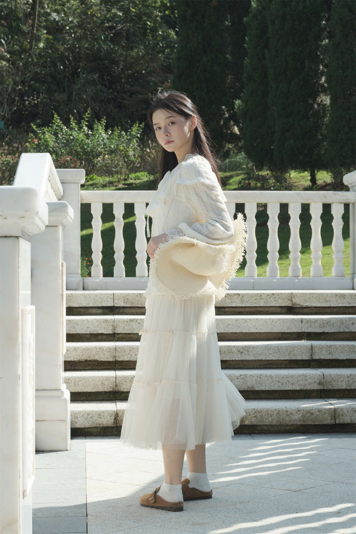 YITUYU艺图语 2025.01.02 秋游 蝴蝶妹妹-日更街拍