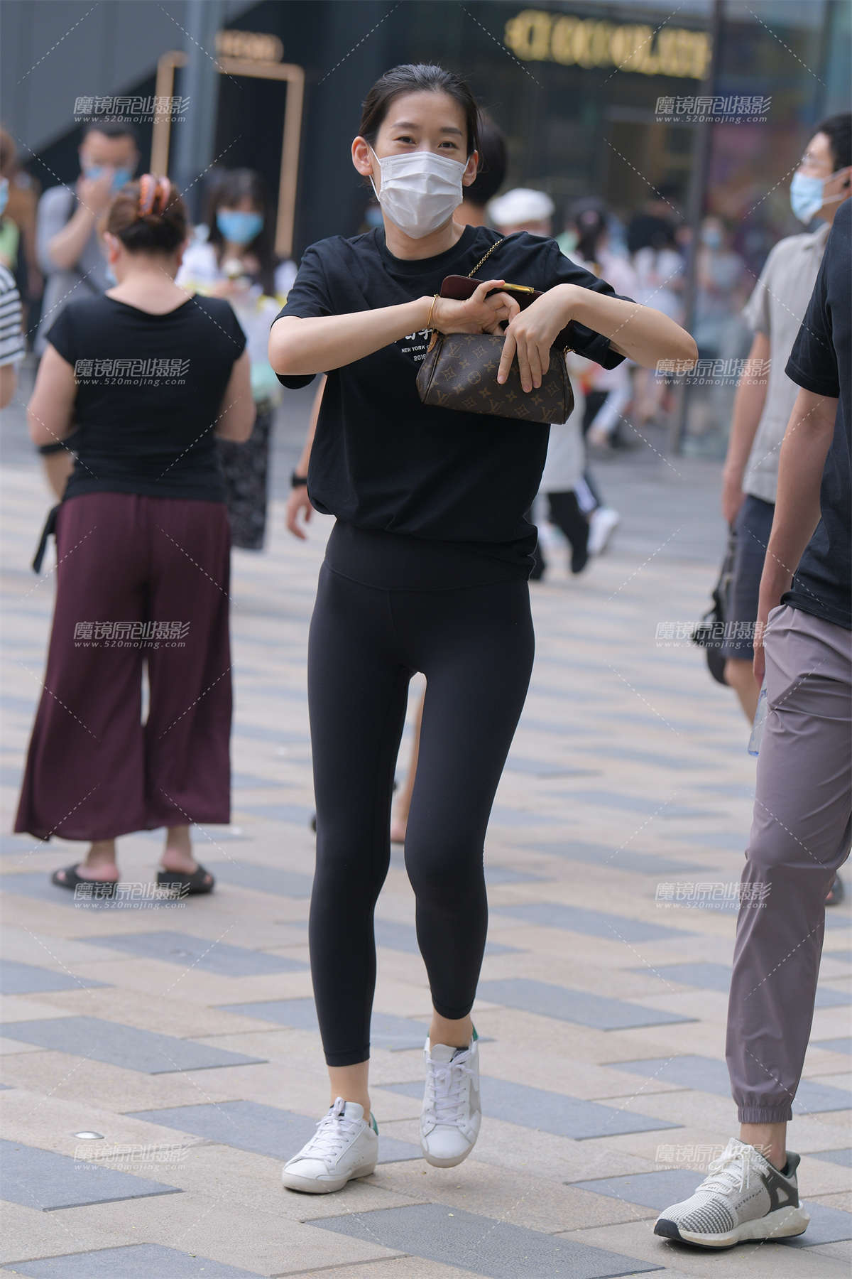 【红石赛贴】性感黑色瑜伽裤-日更街拍