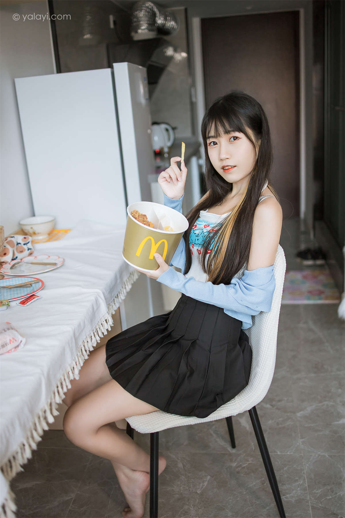 图片[2]-YALAYI雅拉伊2022.02.18 NO.899 回我们家 弈思-日更街拍