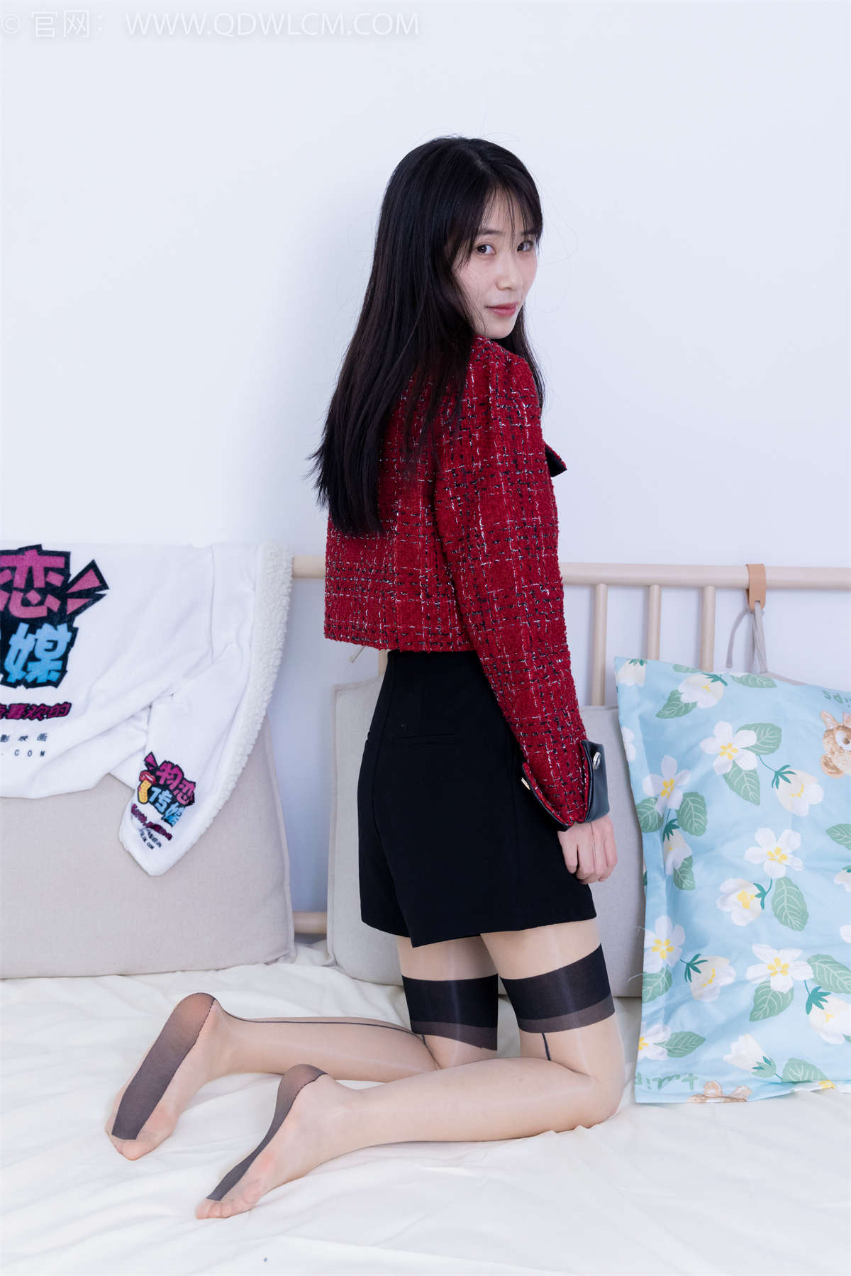 物恋传媒 NO.2091 菜菜-烟花璀璨-日更街拍