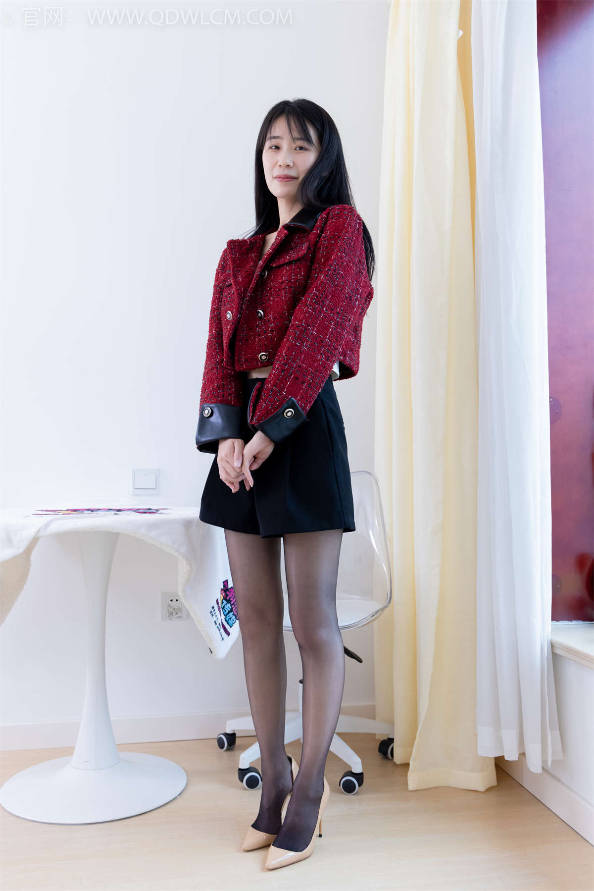 图片[2]-物恋传媒 NO.2091 菜菜-烟花璀璨-日更街拍