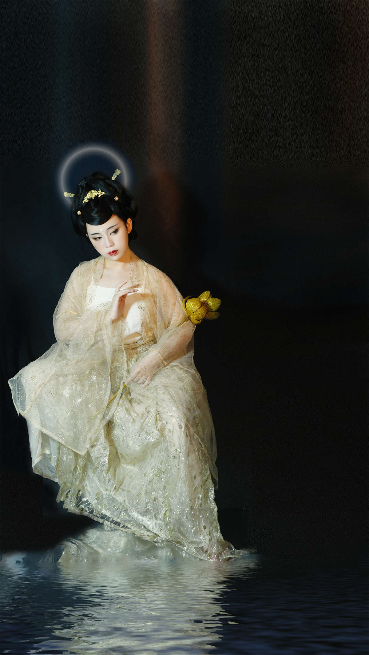 YITUYU艺图语 2022.09.22 菩萨蛮 一只高高插图1