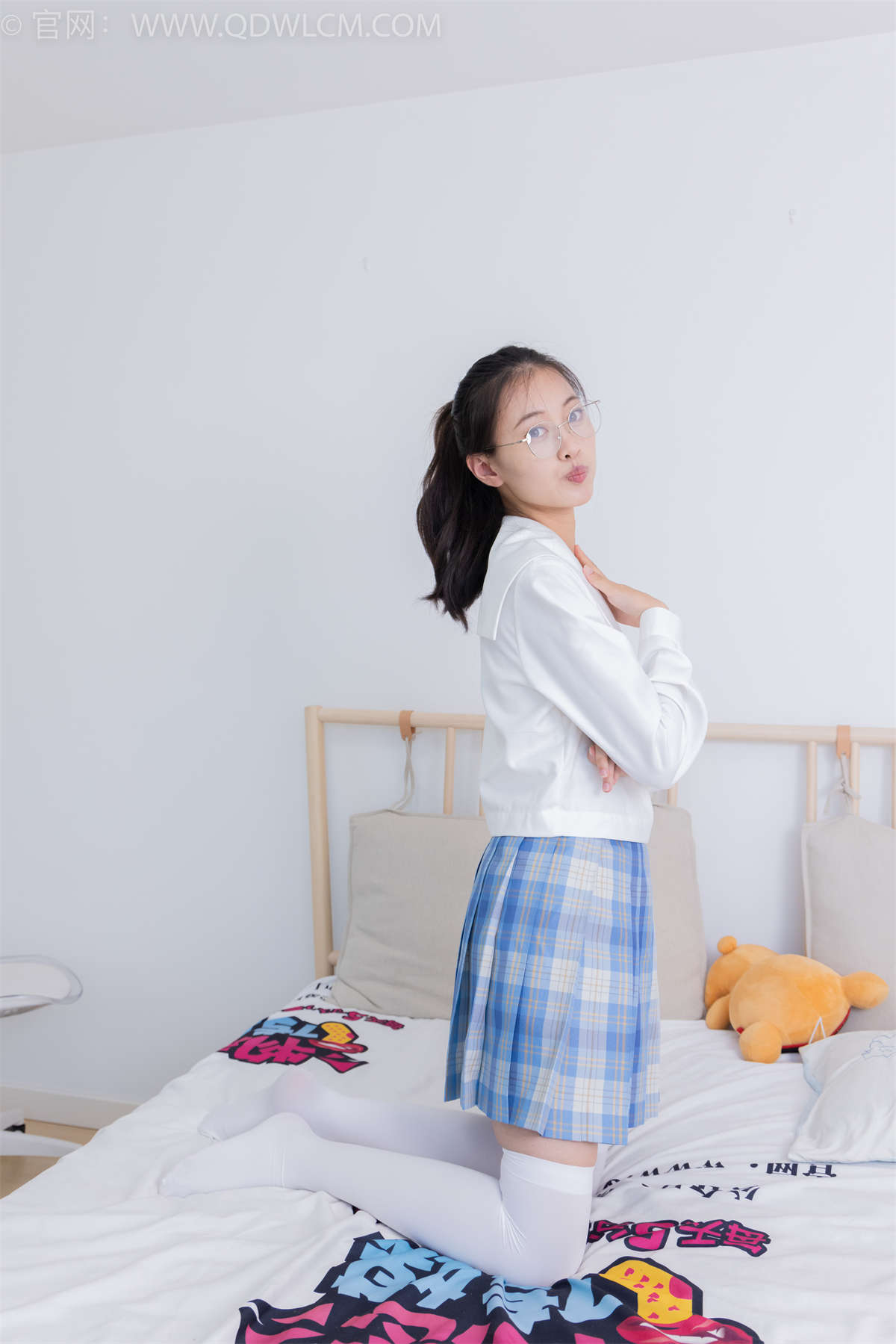 图片[2]-物恋传媒 NO.2096 小优-日出的影子-日更街拍