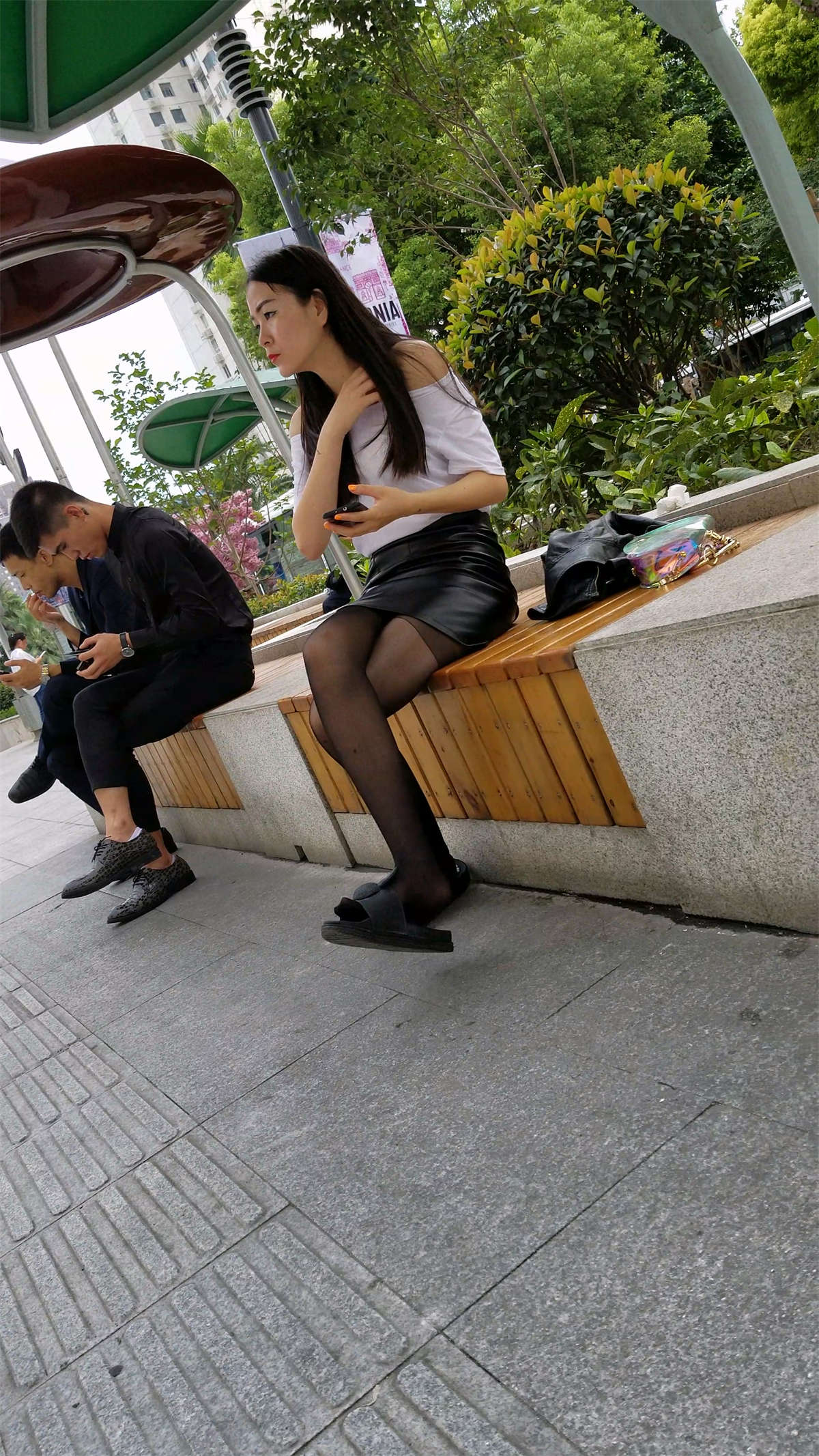 图片[2]-性感的黑丝大美女-日更街拍