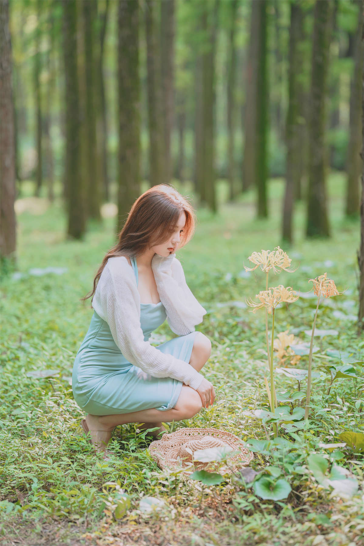 YITUYU艺图语 2023.05.15 逆光森林 一只柚柚柚柚柚子-日更街拍