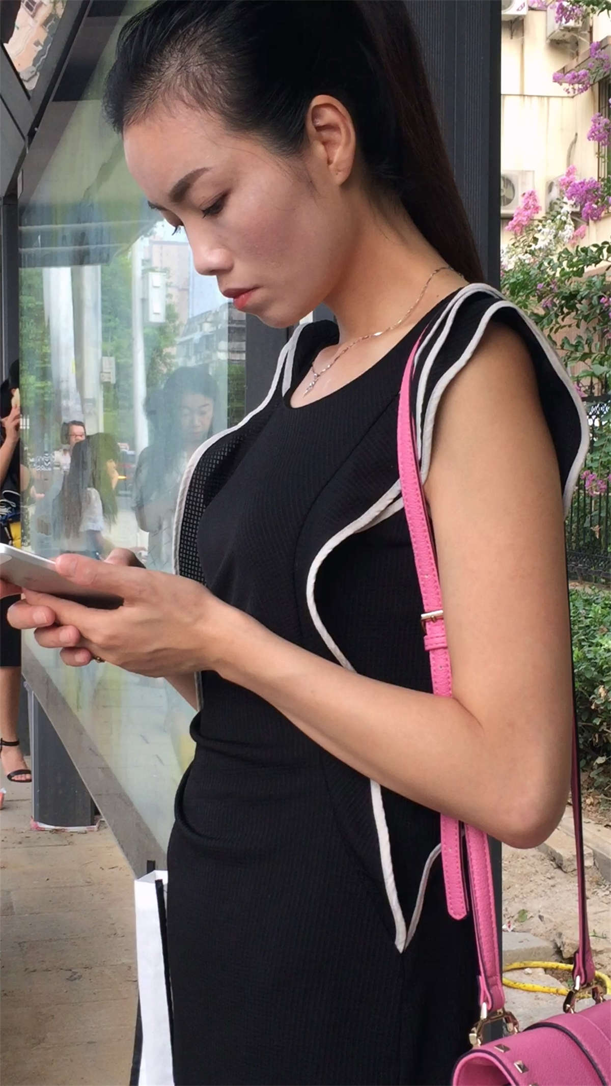 图片[2]-街拍肉丝MM-日更街拍