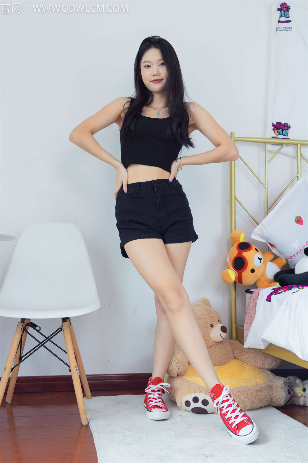 物恋传媒 NO.1262 小竹-灰色的天-日更街拍