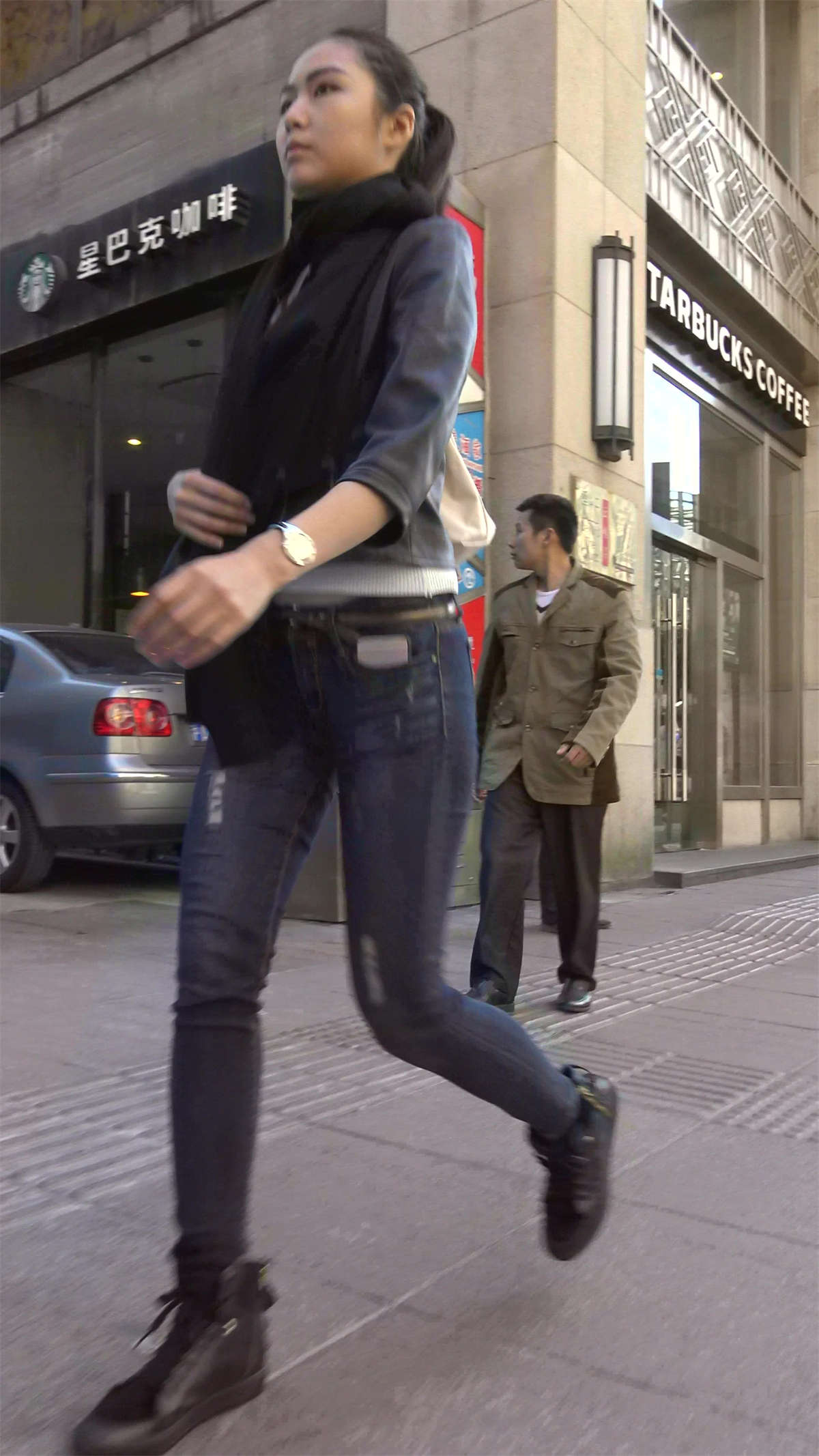 图片[2]-高挑苗条身材气质街怕牛仔美女-日更街拍