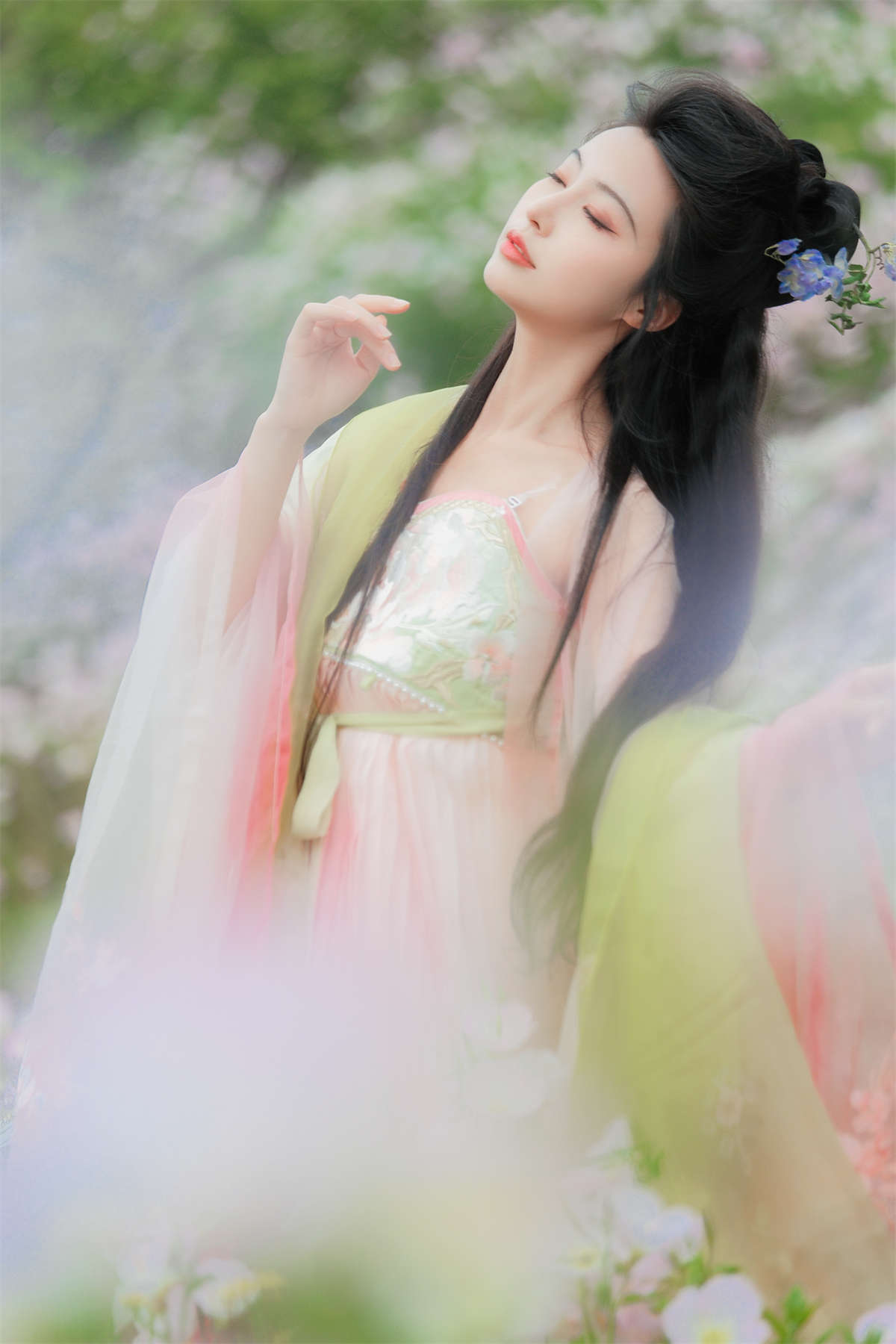 YITUYU艺图语 2023.05.15 月见花神 兰因梳妆记-日更街拍