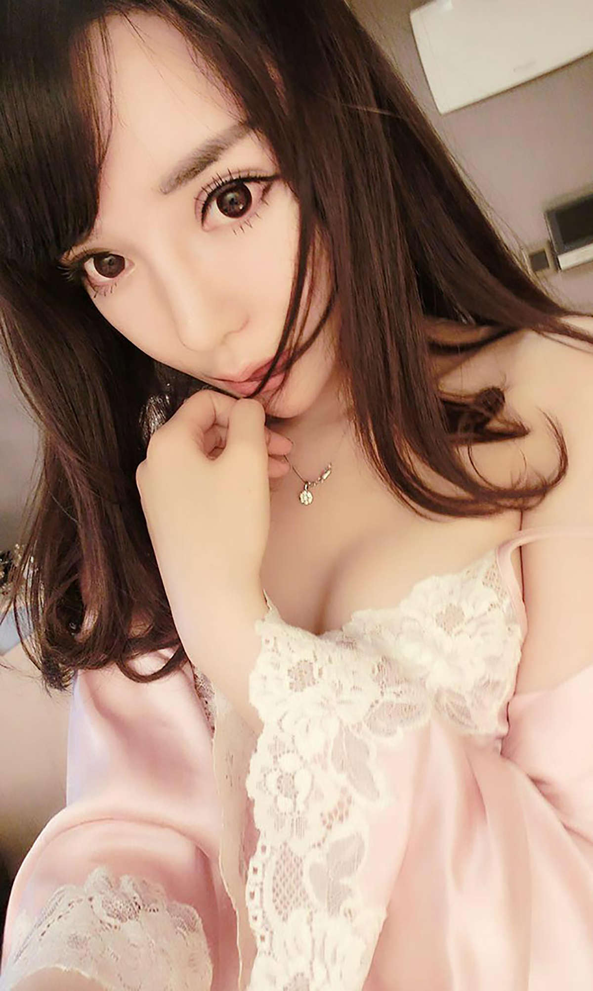 图片[2]-Ugirls爱尤物 NO.048 韩子萱 魔鬼身材 天使面孔-日更街拍