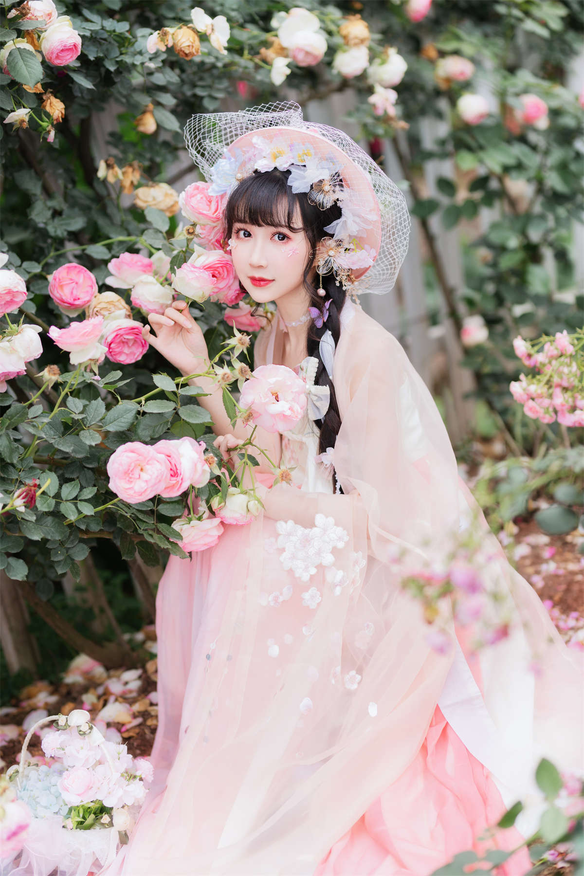 YITUYU艺图语 2023.05.16 玫瑰少女  绮罗生的小苏苏-日更街拍