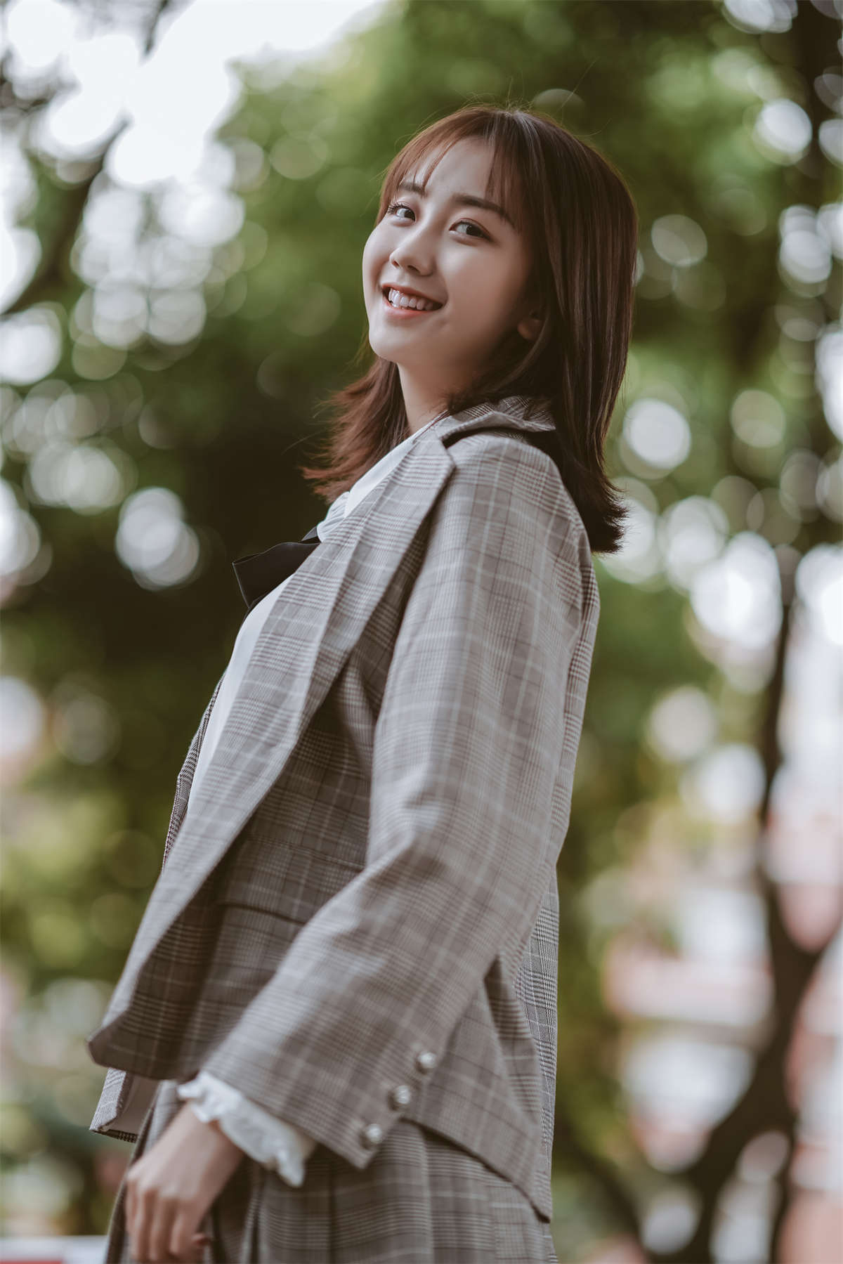 图片[2]-YITUYU艺图语 2022.06.01 你笑似温柔 冲天一小撮w-日更街拍