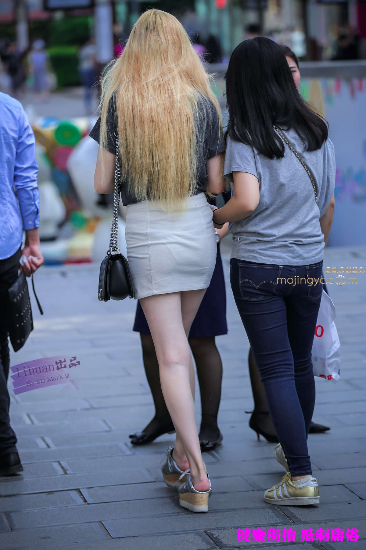 李欢原创-短裙，美腿（16P）-日更街拍