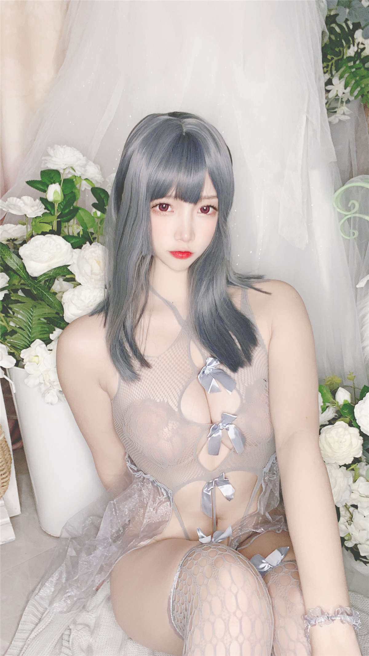 高产型Coser-二佐Nisa  私房自拍蓝色网状比基尼-日更街拍