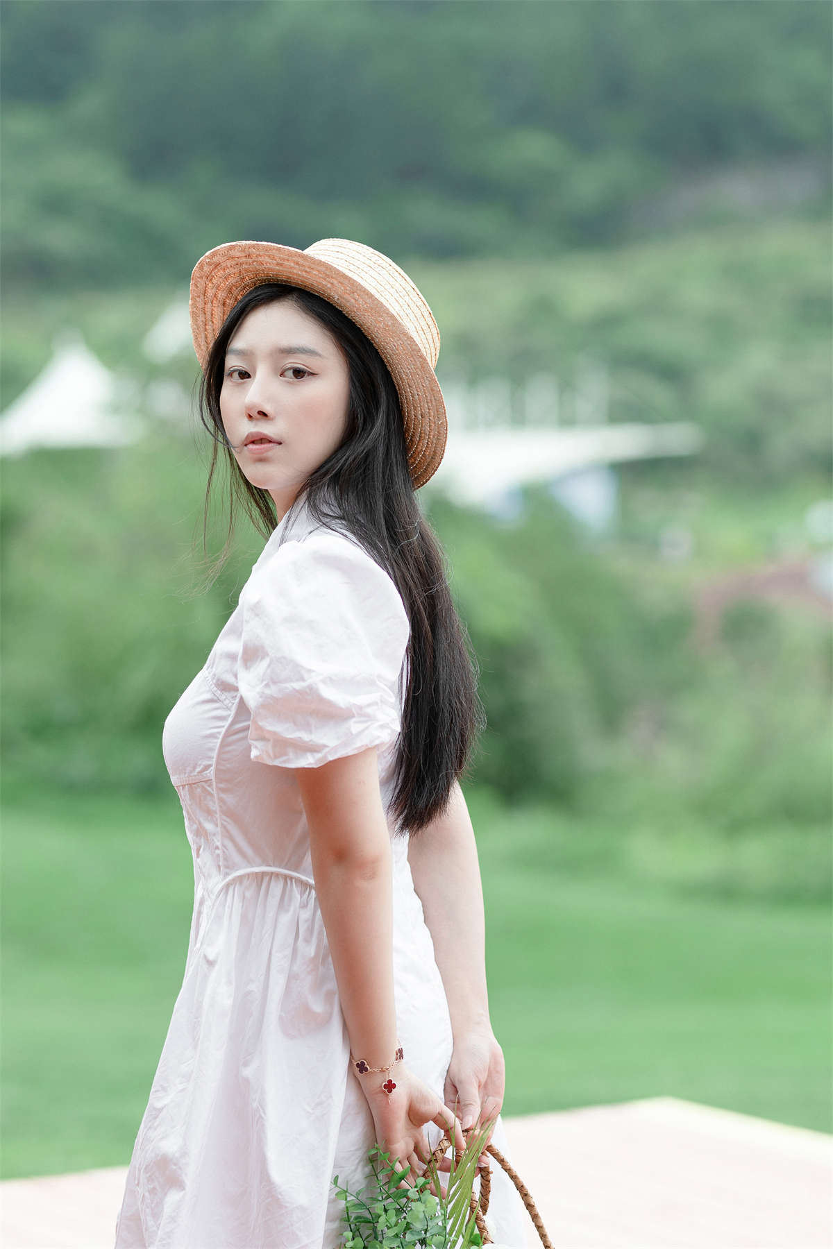 YITUYU艺图语 2023.07.31 阳光正好 鹹魚插图1