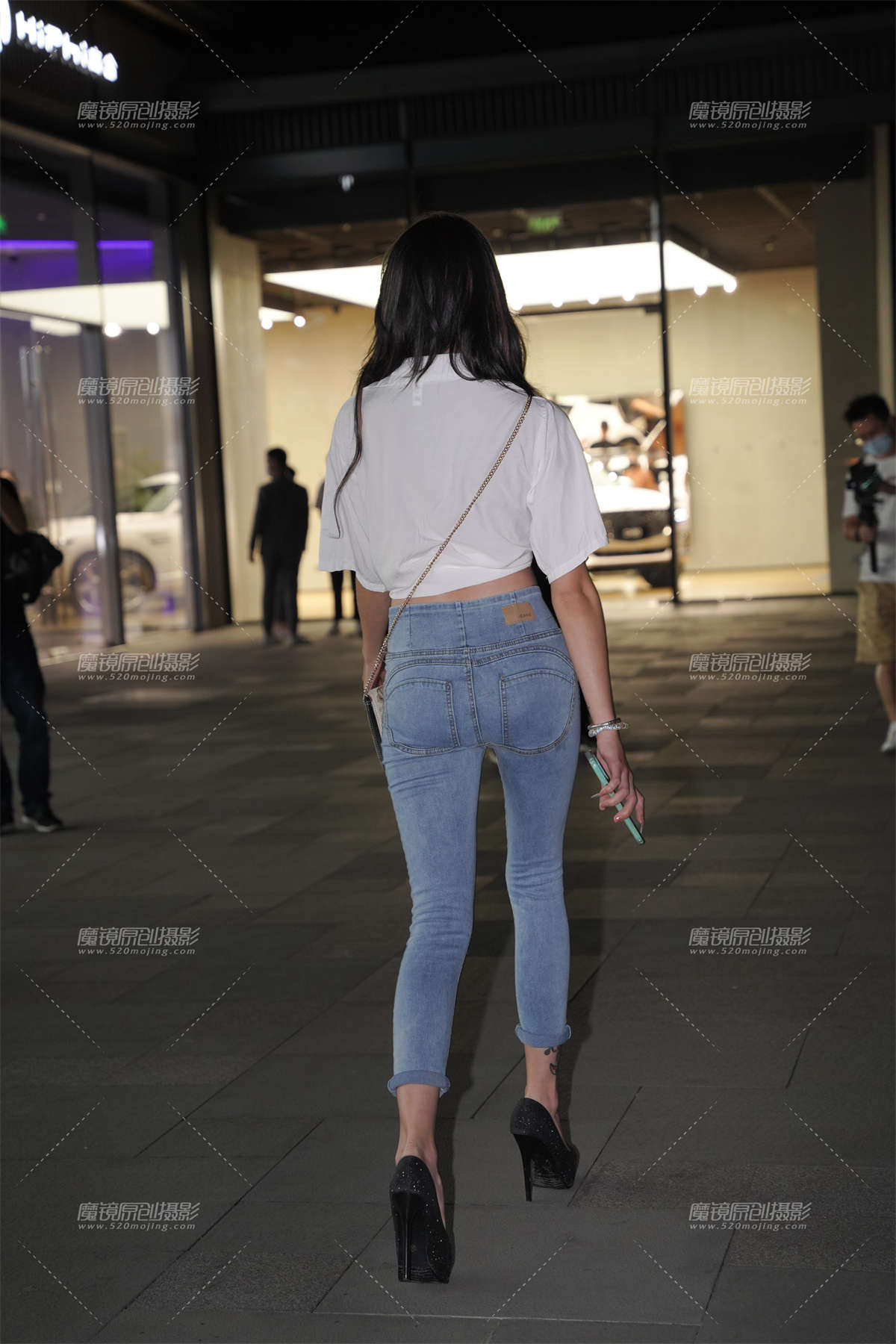 图片[2]-紧牛长腿-日更街拍