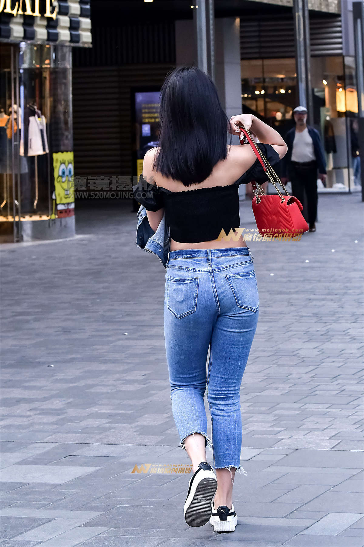 图片[2]-美胸性感美女-日更街拍