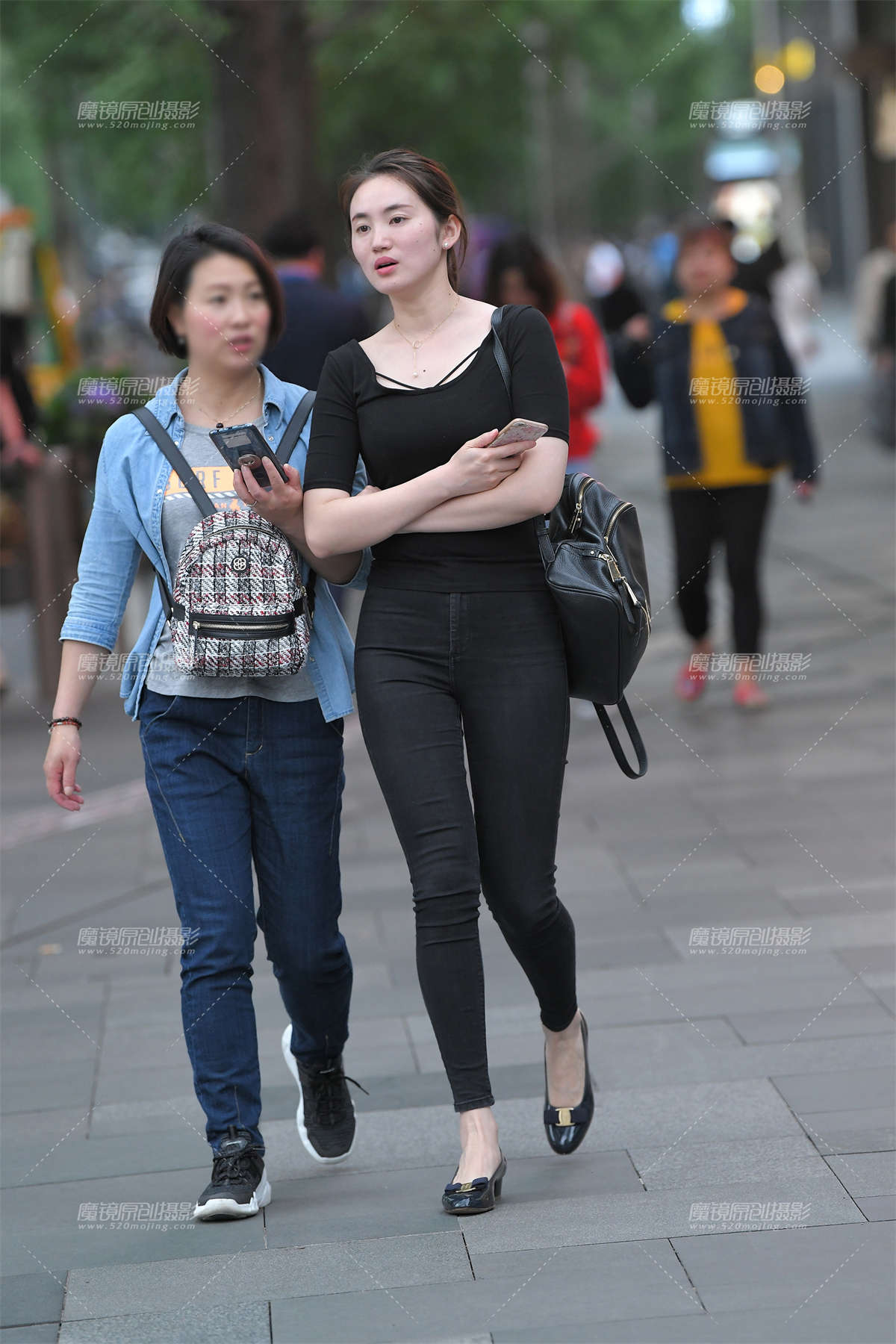 黑色紧牛高挑__-日更街拍