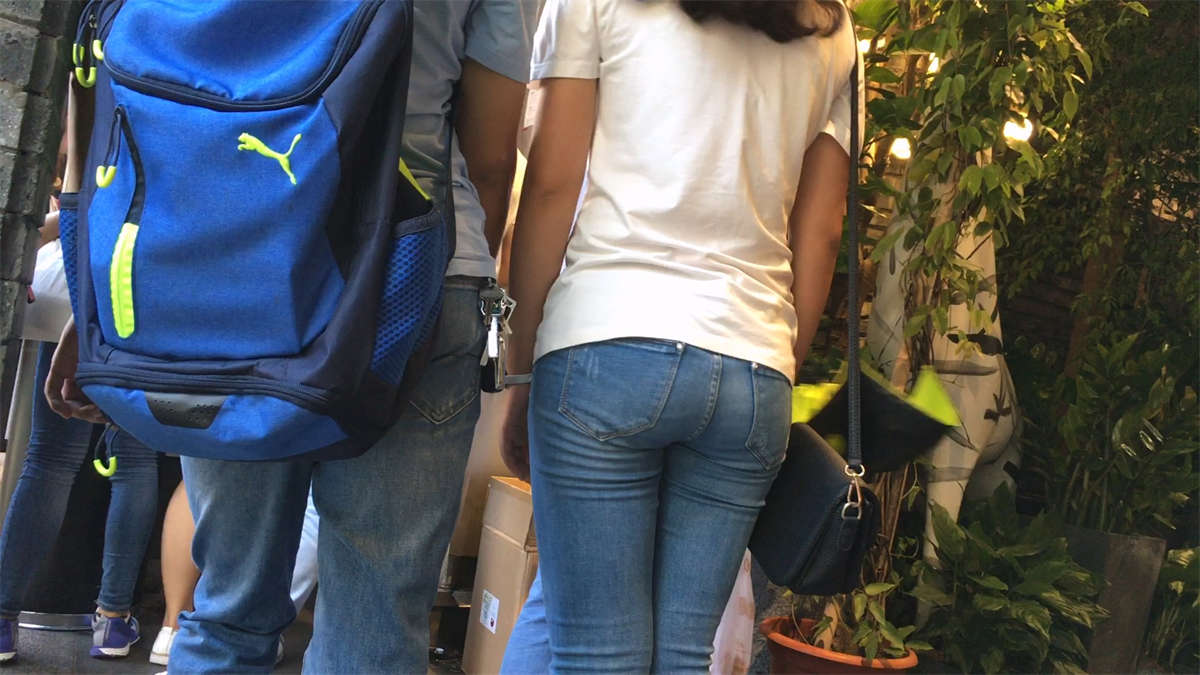 图片[2]-紧身美臀-日更街拍