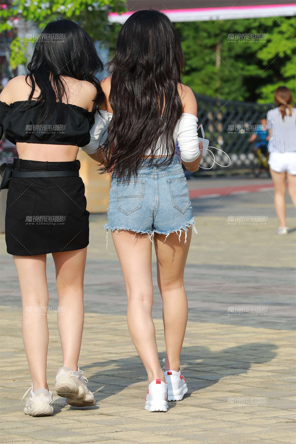 图片[2]-XING感热裤美眉-日更街拍