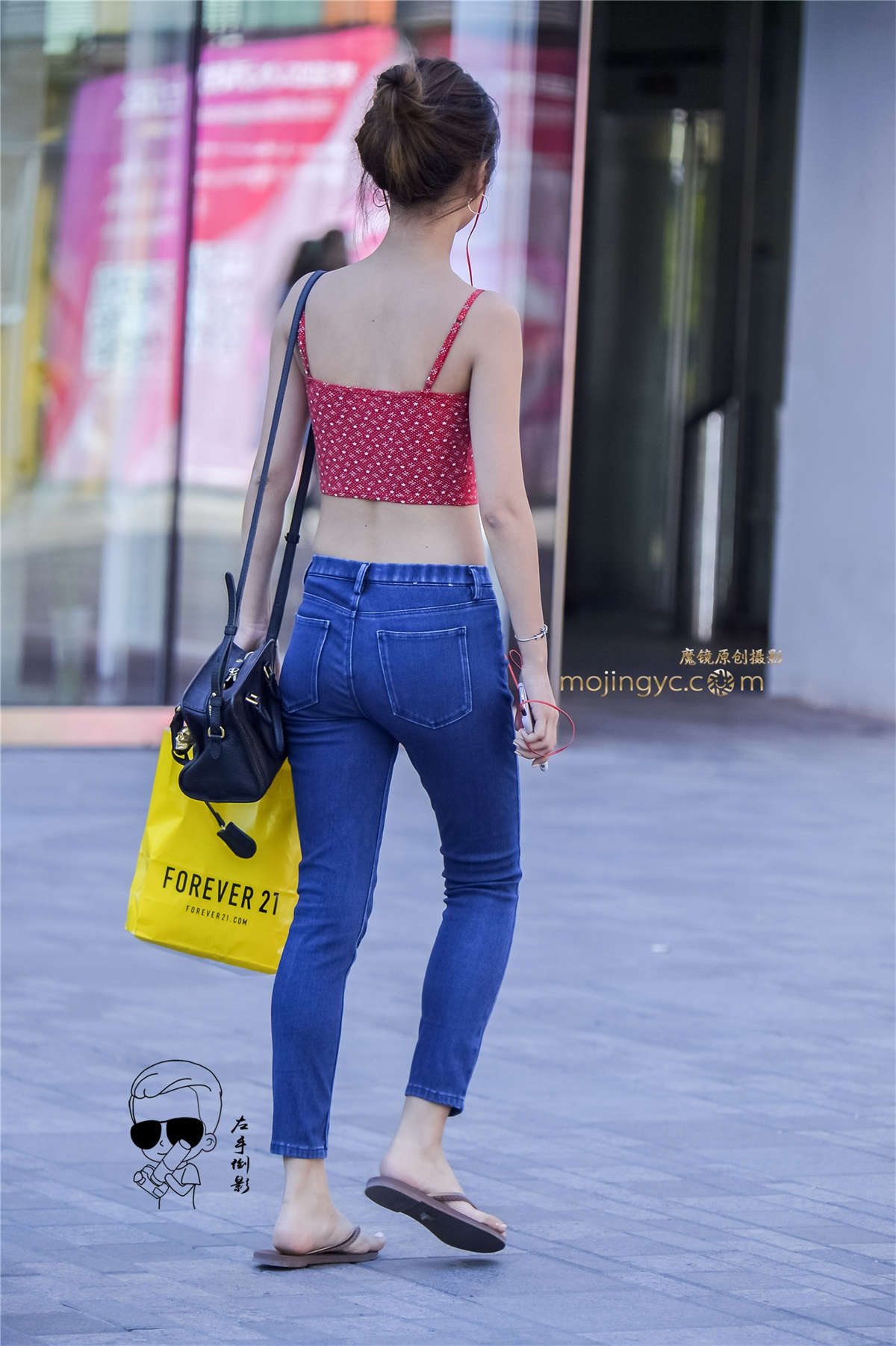 图片[2]-肚脐美女-日更街拍