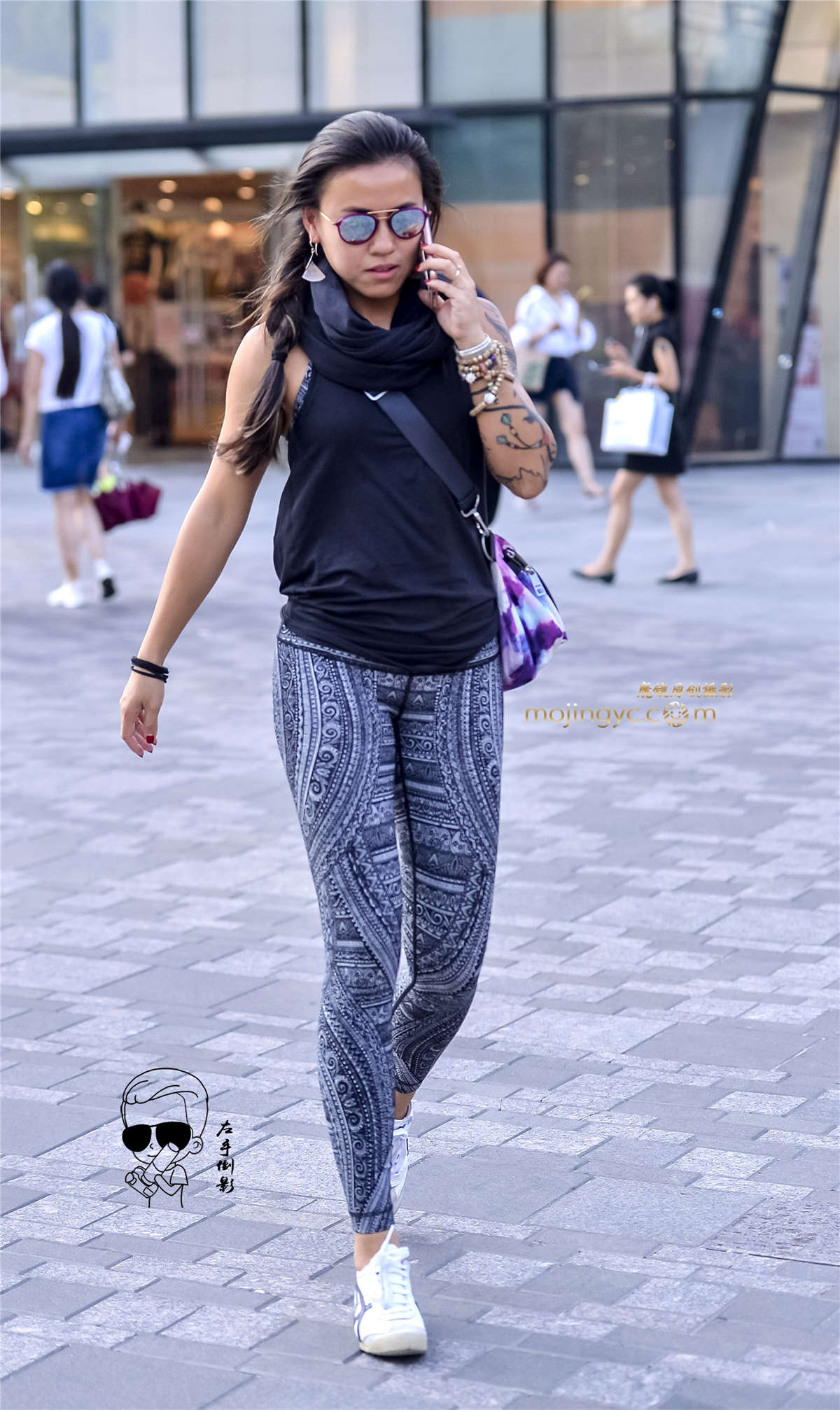 丰腴美女性感美臀-日更街拍