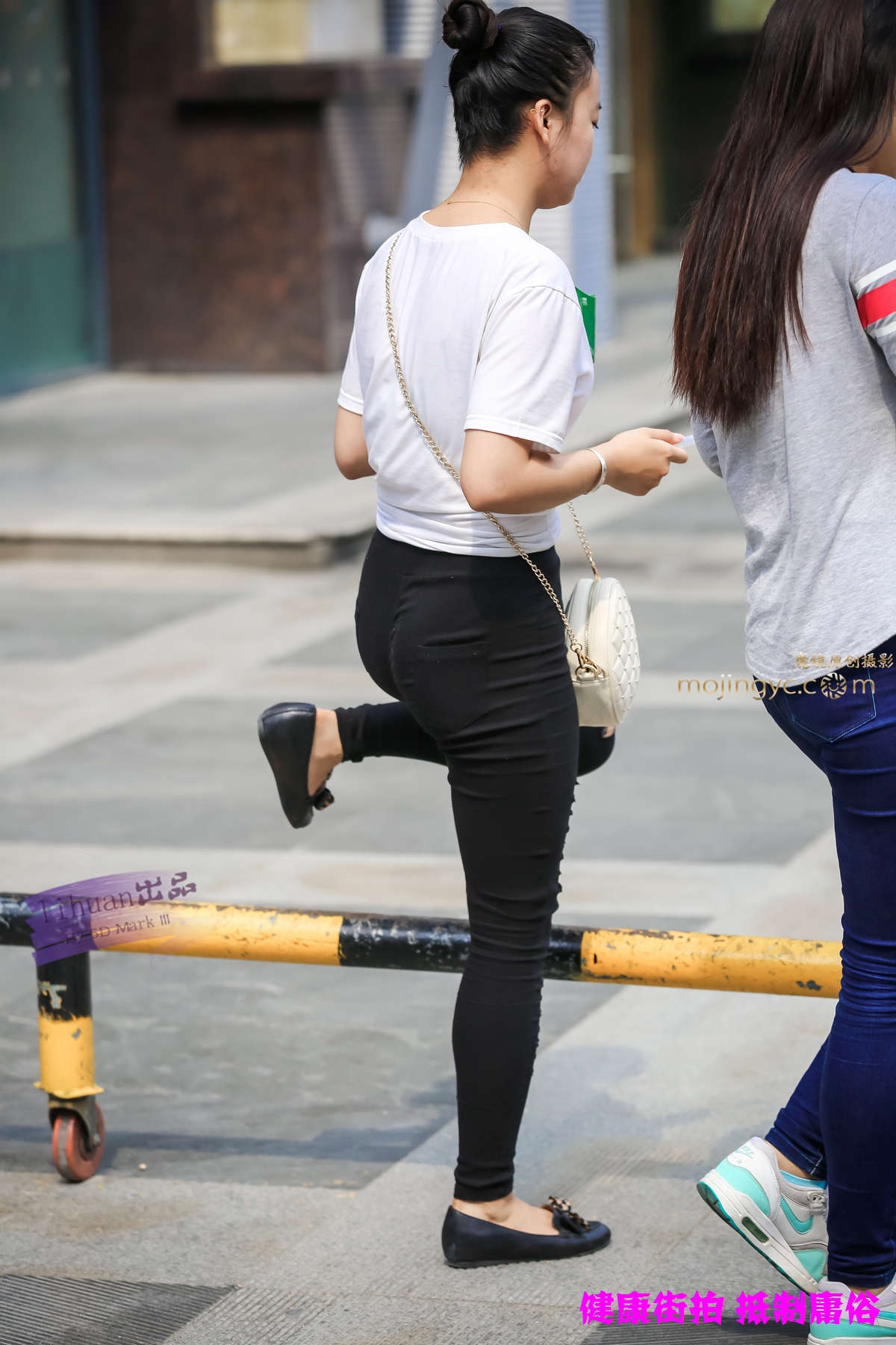 李欢原创-黑裤，超丰腴（17P）-日更街拍