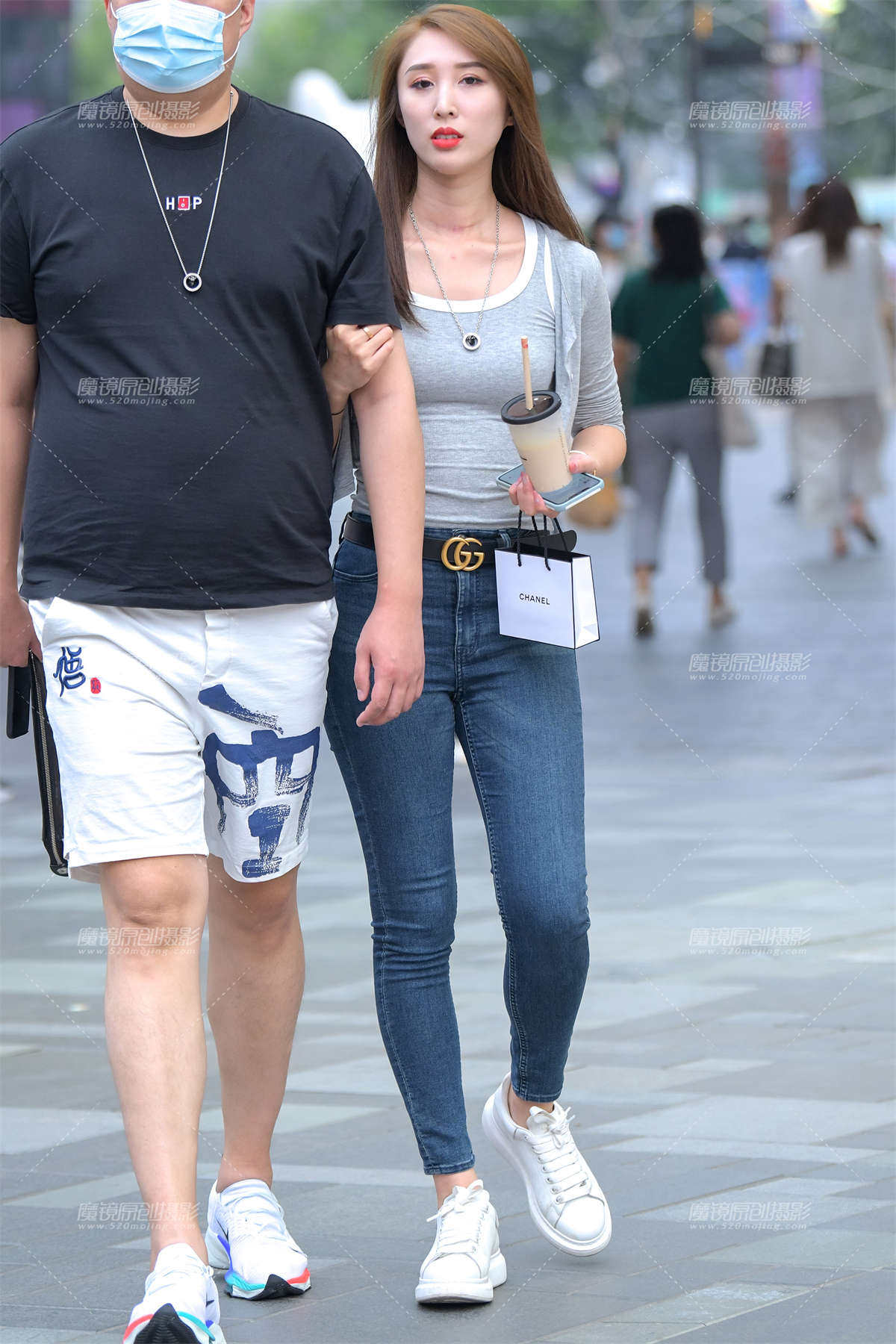 【街拍之魂赛帖】蓝色紧牛-日更街拍