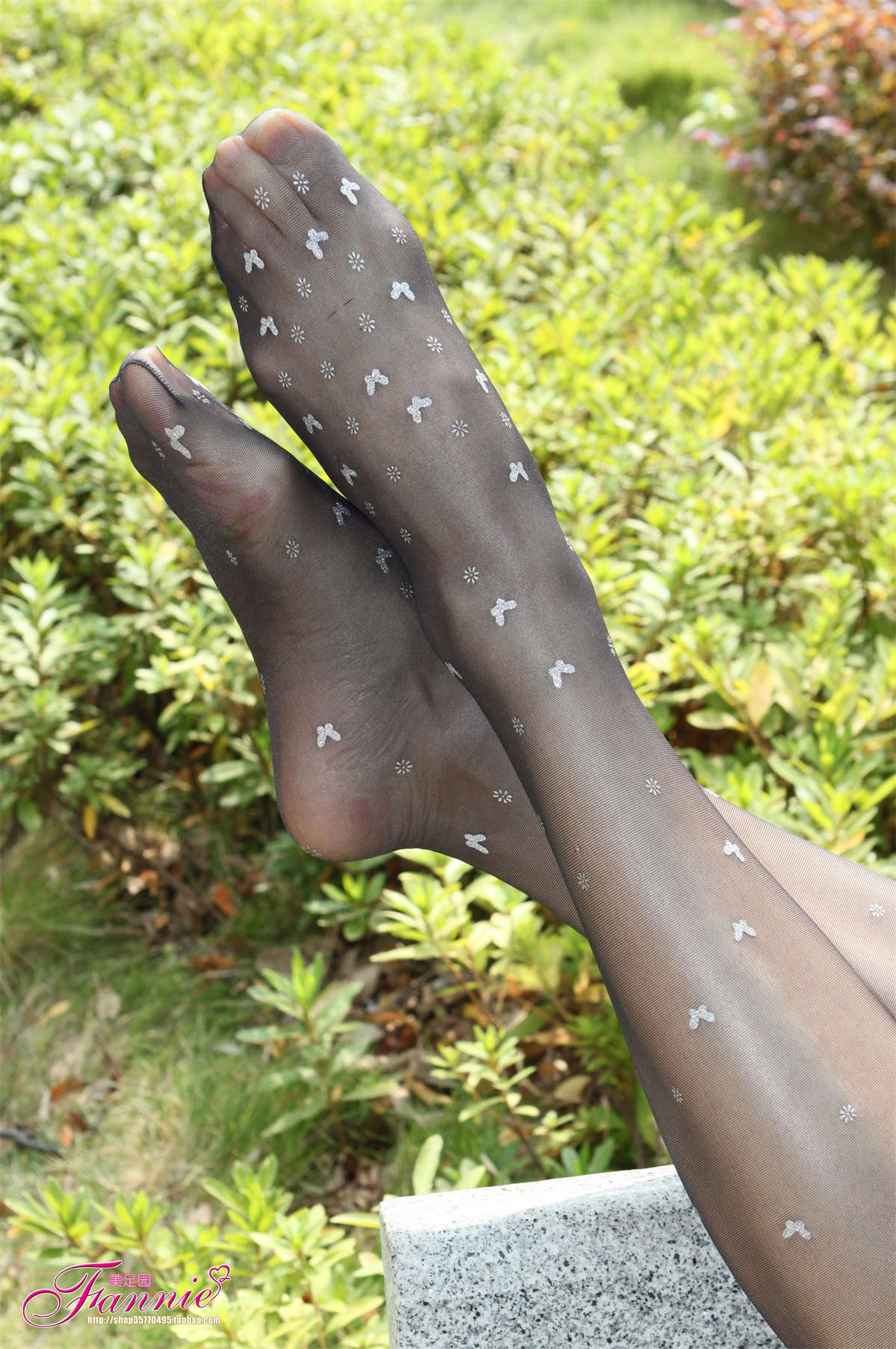 图片[2]-Fannie芬妮美足园NO.543 黑丝特辑-日更街拍