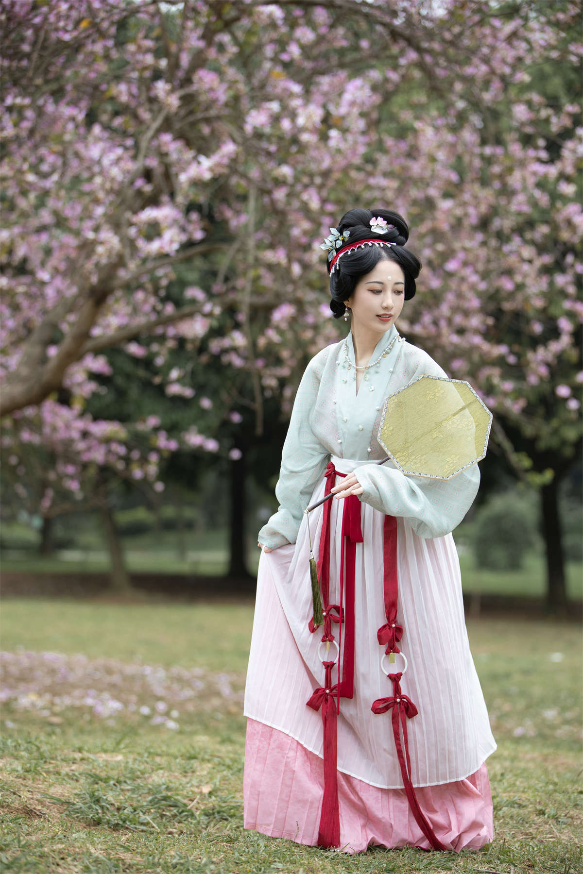 YITUYU艺图语 2023.05.17 落花情 Evil-日更街拍