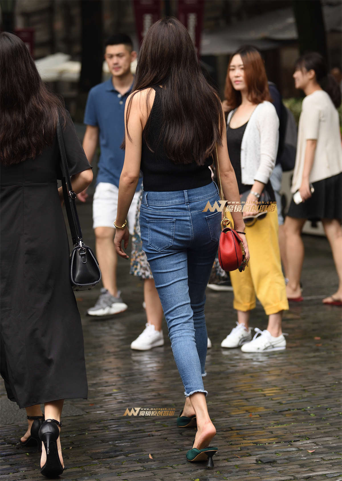 图片[2]-开心的一群女女-日更街拍