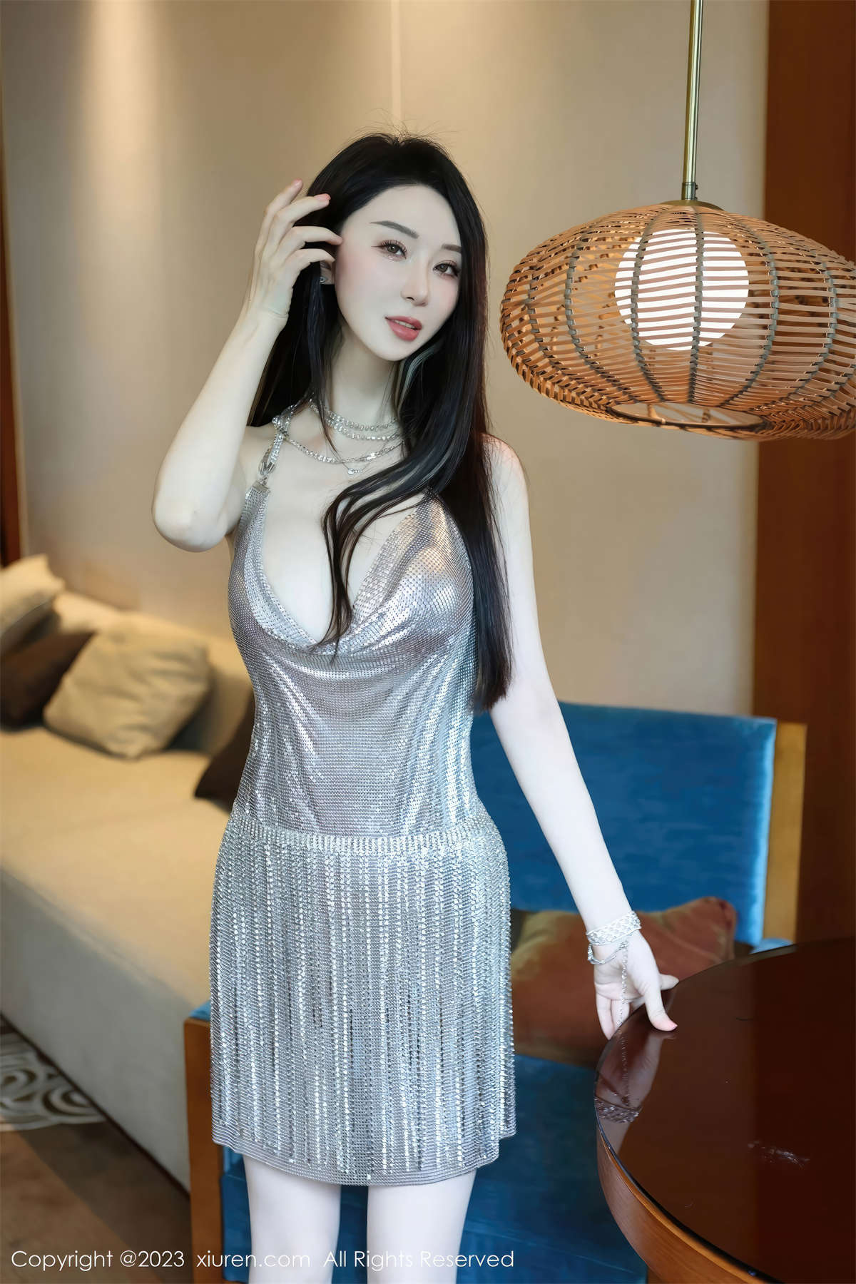 图片[2]-Xiuren秀人网 2023.10.10 No.7483 田兮白-日更街拍