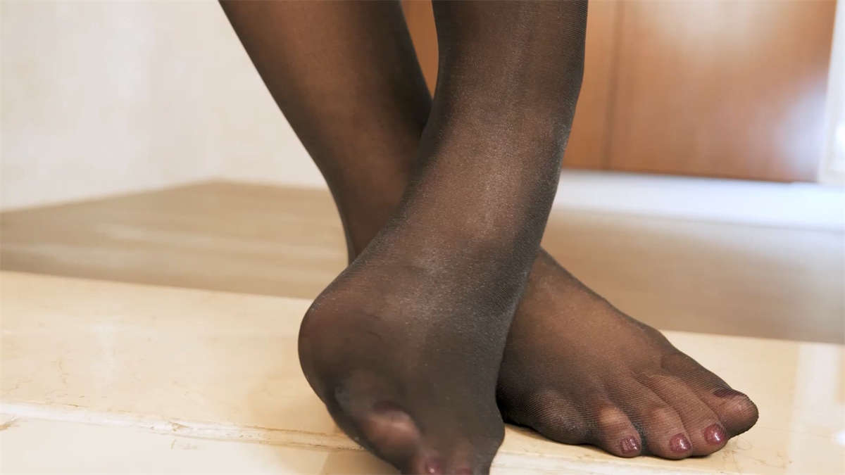 Ligui丽柜视频 2020.10.30 学过茶艺的人是怎么吃酸奶的 星雨-日更街拍