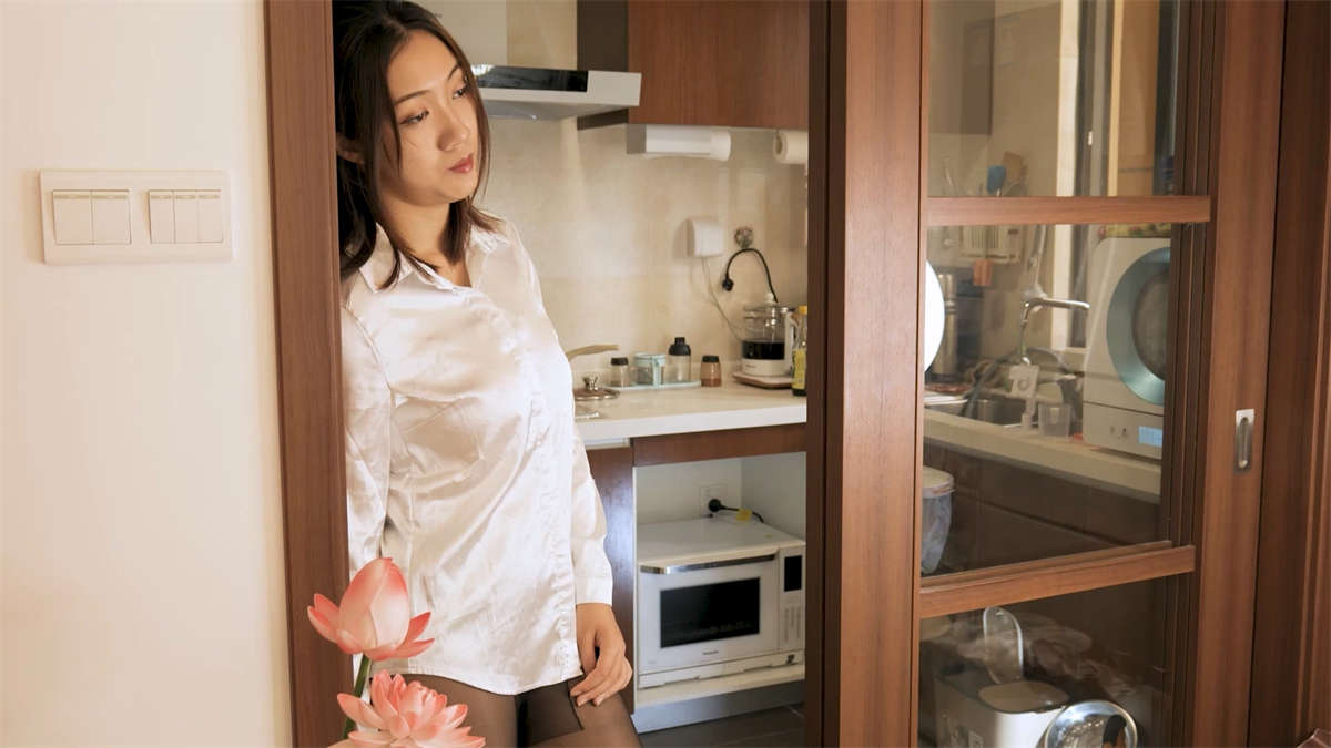 图片[2]-Ligui丽柜视频 2020.10.30 学过茶艺的人是怎么吃酸奶的 星雨-日更街拍