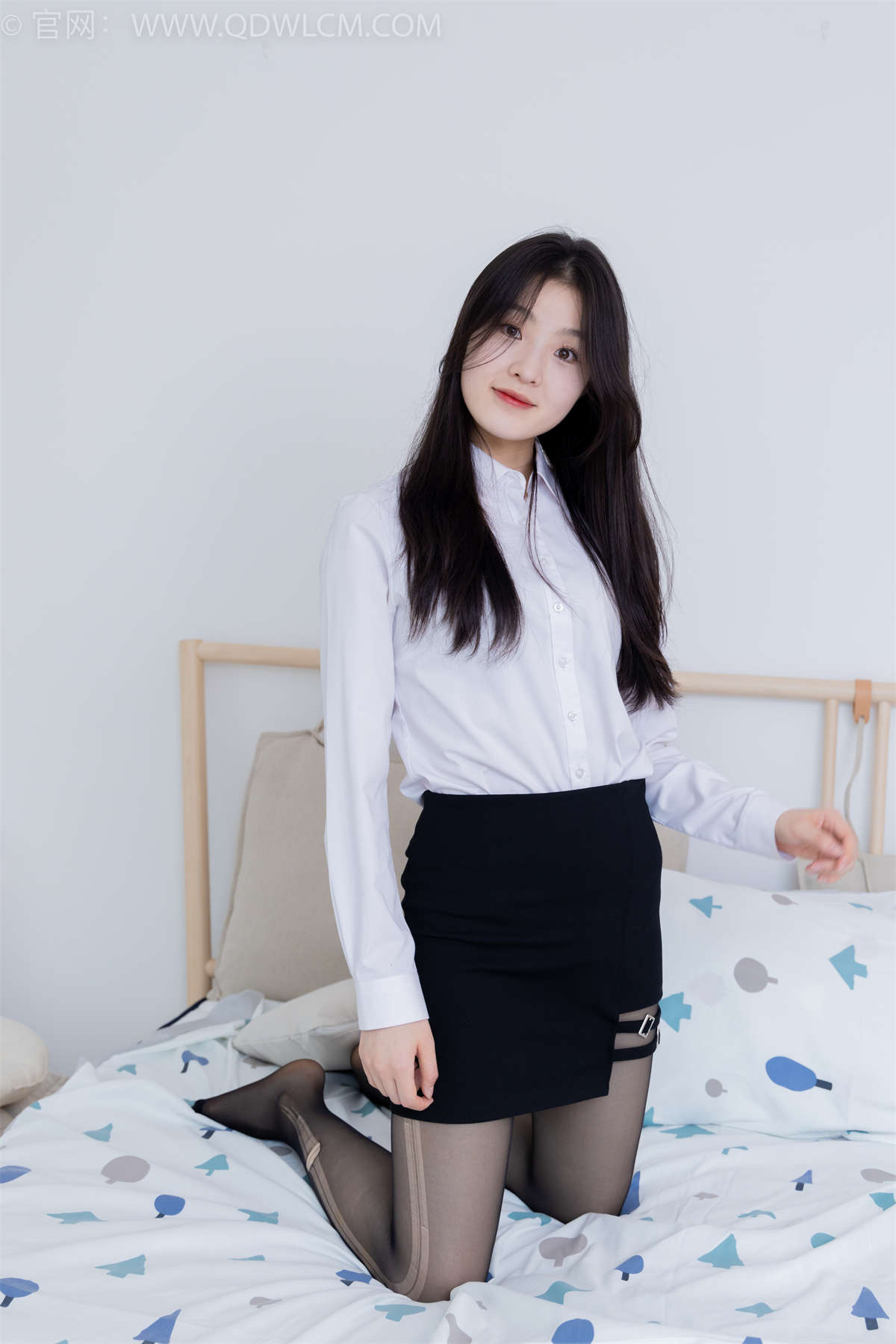 物恋传媒 NO.1684 青柠-遥远的清净-日更街拍