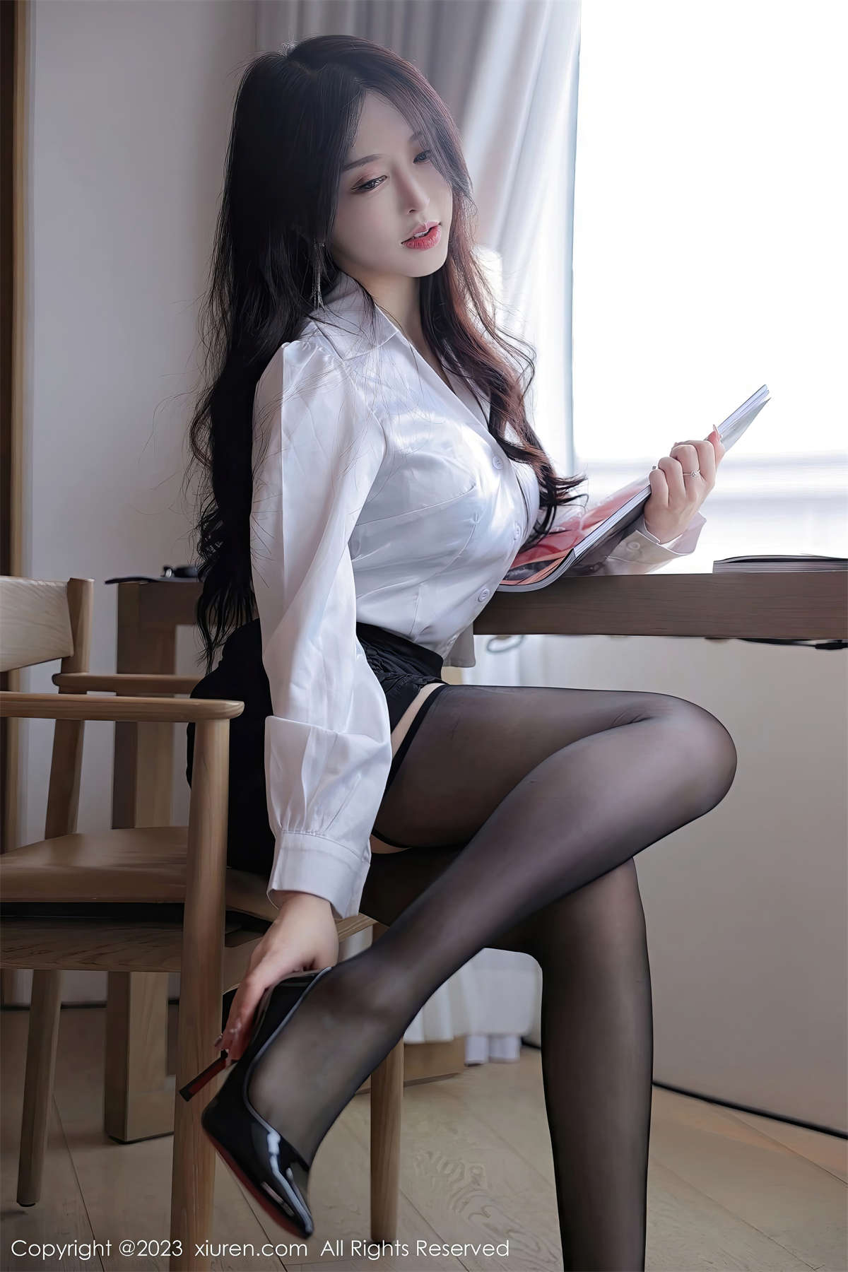 Xiuren秀人网 2023.05.30 No.6824 玉兔-日更街拍