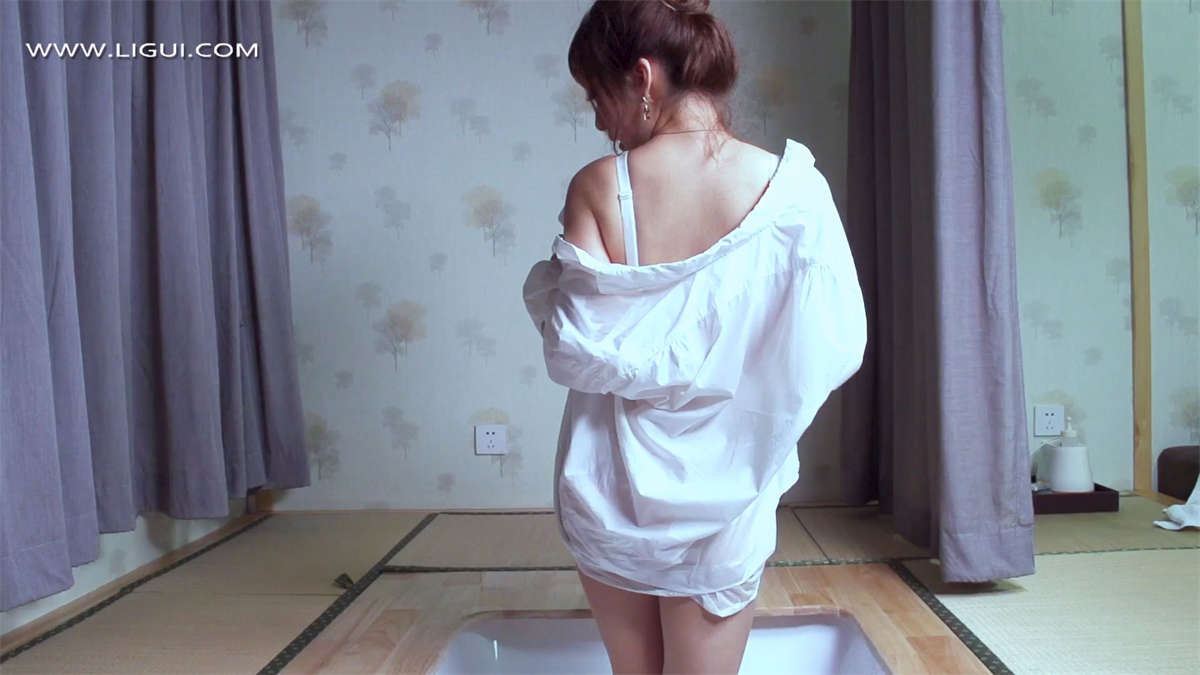 Ligui丽柜视频 2020.11.05 香浴名莲 汐汐-日更街拍