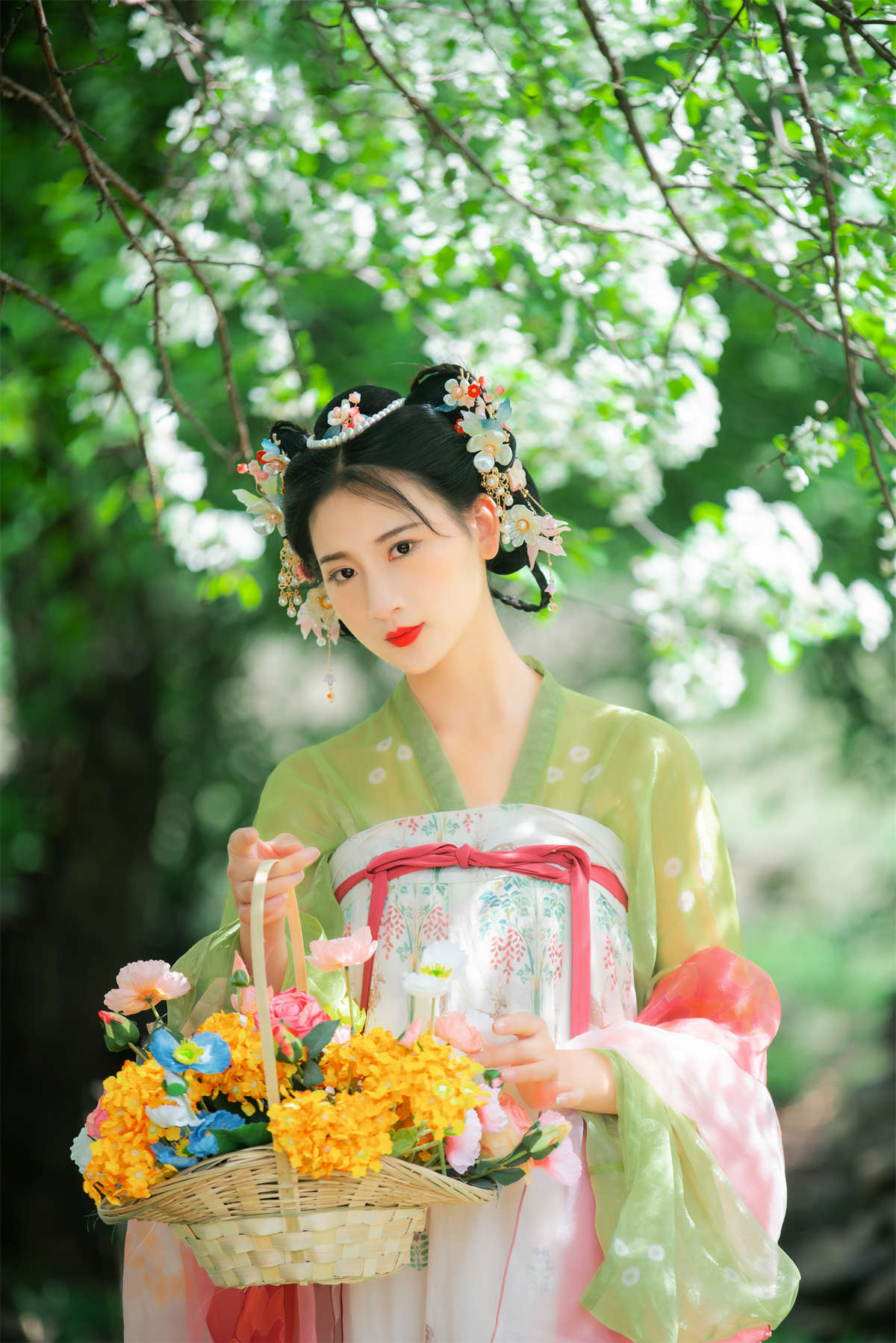 YITUYU艺图语 2023.07.28 花开的季节 夏夏-日更街拍
