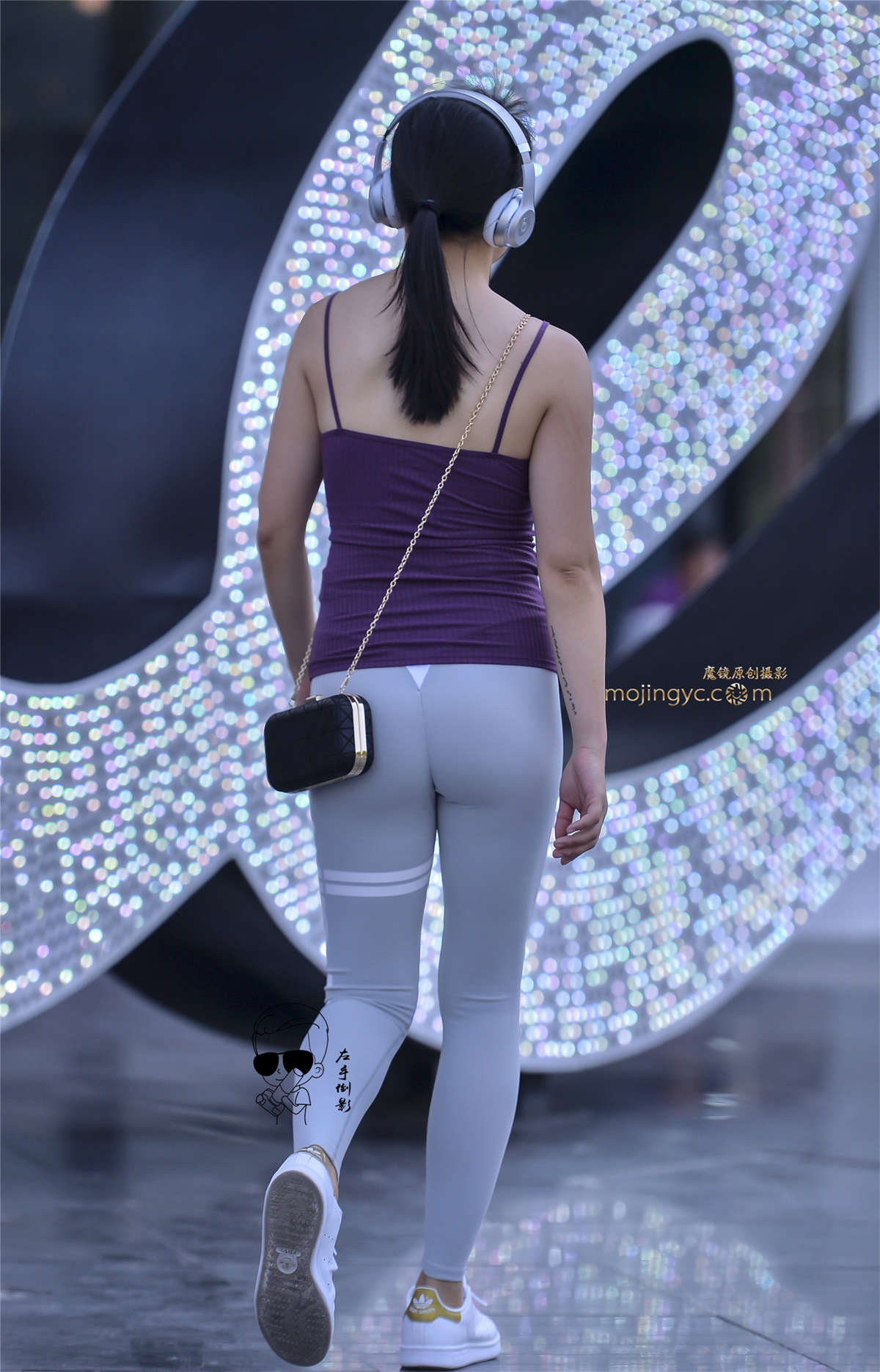 图片[2]-紧抱裤凸显美腿魅力吸晴-日更街拍