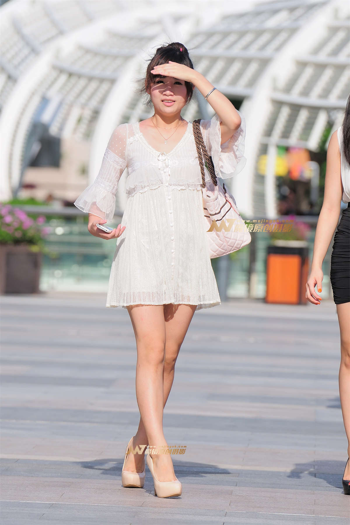 连衣裙，裸腿，高跟-日更街拍