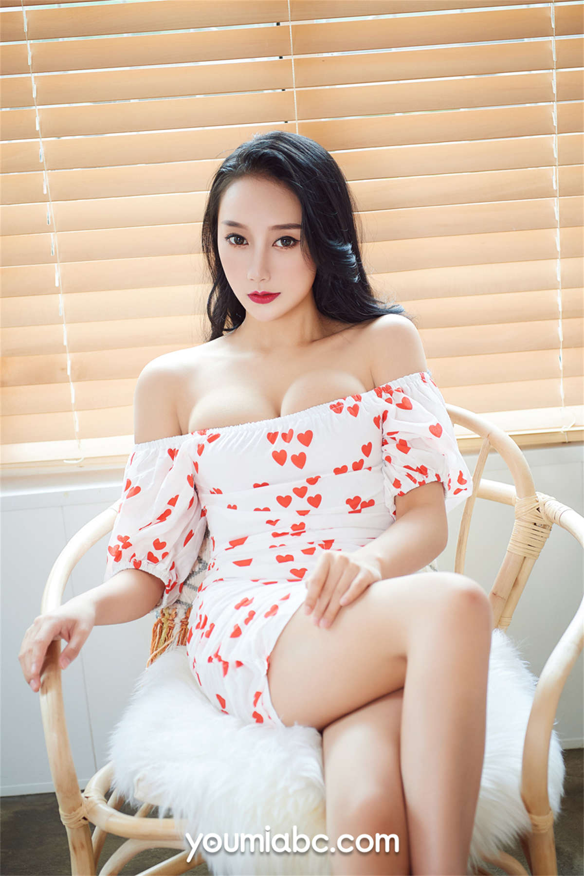 YouMi尤蜜 2019.05.17 冷艳美人 何嘉颖插图1